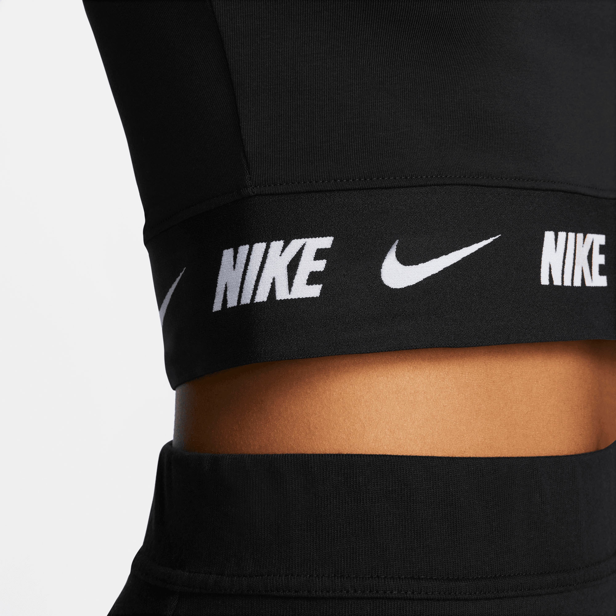 Nike Sportswear Langarmshirt W NSW CROP TAPE LS TOP