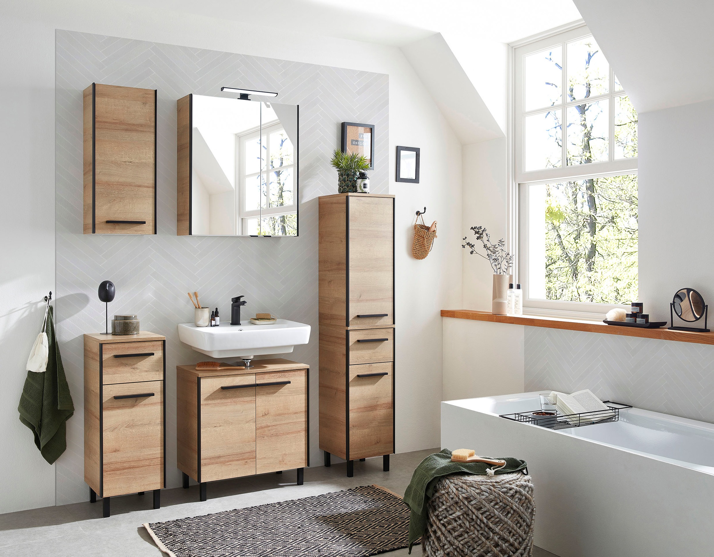 Saphir Hängeschrank »Quickset 395 Wand-Badschrank 30 cm breit mit 1 Tür und 2 Einlegeböden« Badezimmer-Hängeschrank inkl. Türdämpfer, Griffe in Schwarz