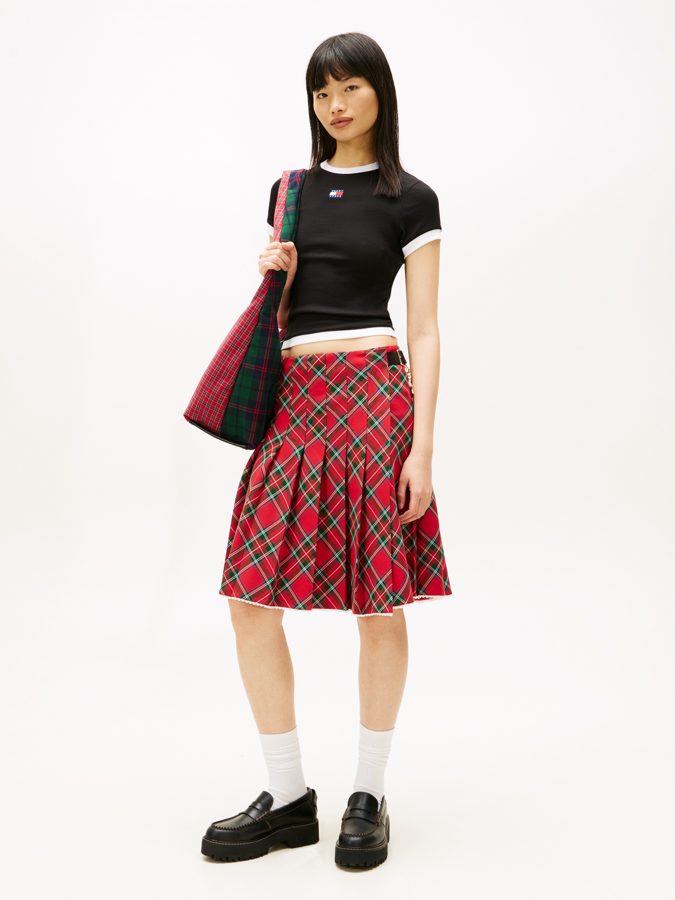 Tommy Jeans T-shirt à manches courtes »TJW SLIM SH BADGE SS RIB EXT« in gerippter Struktur