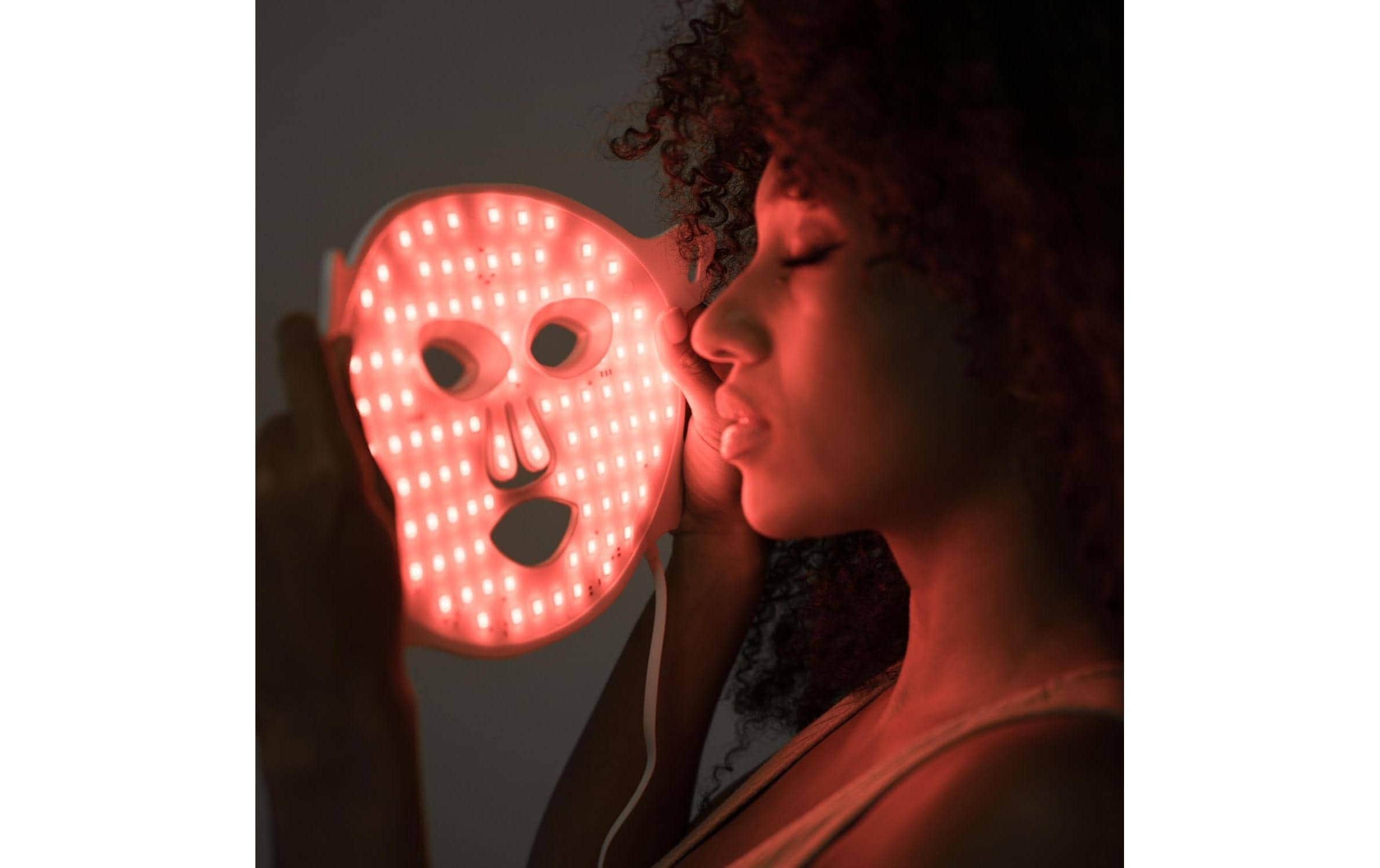  LED-Gesichtsmaske »VBEAUTY GlowAge LED« Sieben verschiedene LED-Lichtfarben für massgeschneiderte Hautpflege