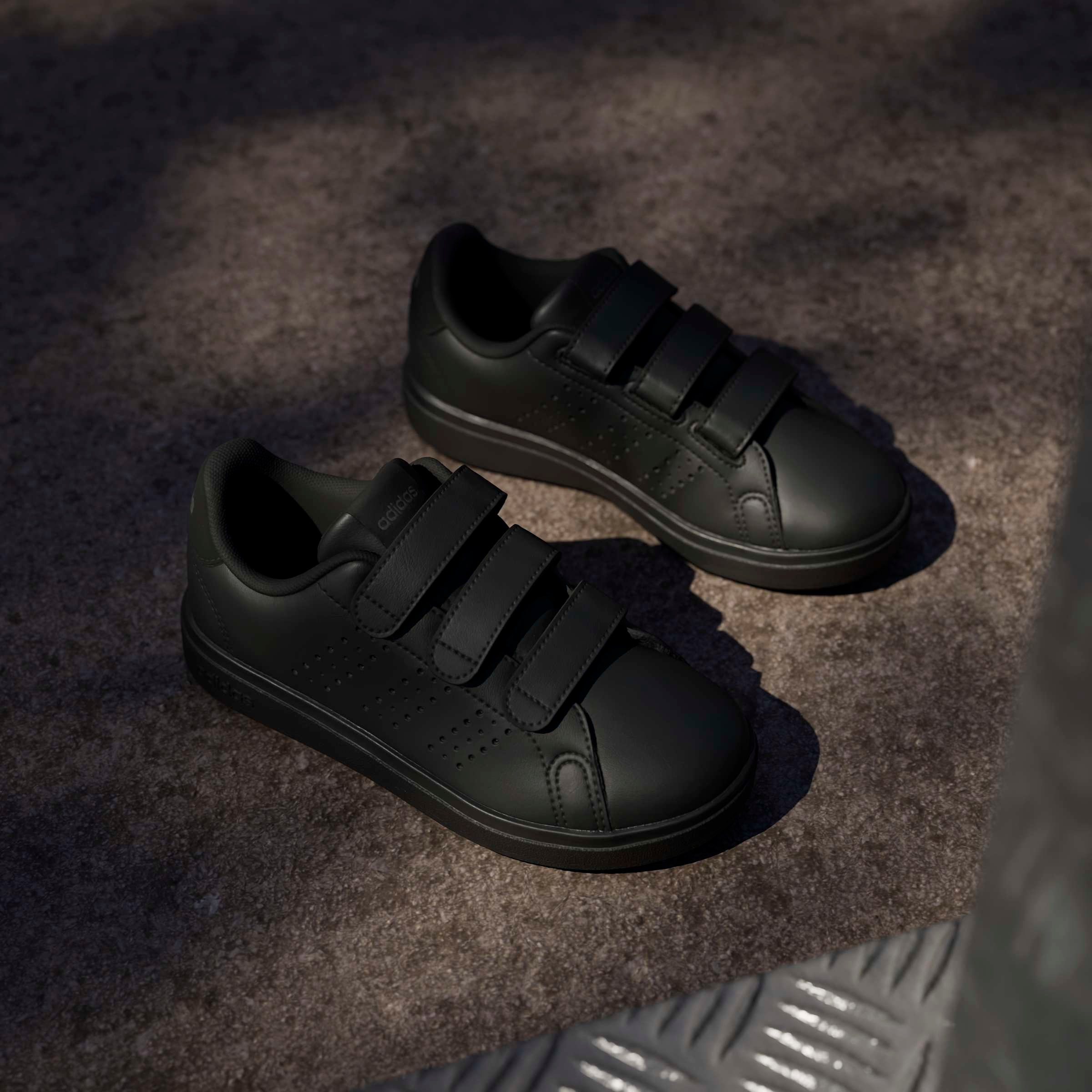 adidas Sportswear Chaussures à scratch »ADVANTAGE BASE 2.0 KIDS«  Design auf den Spuren des adidas Stan Smith, für Kinder & Jugendliche