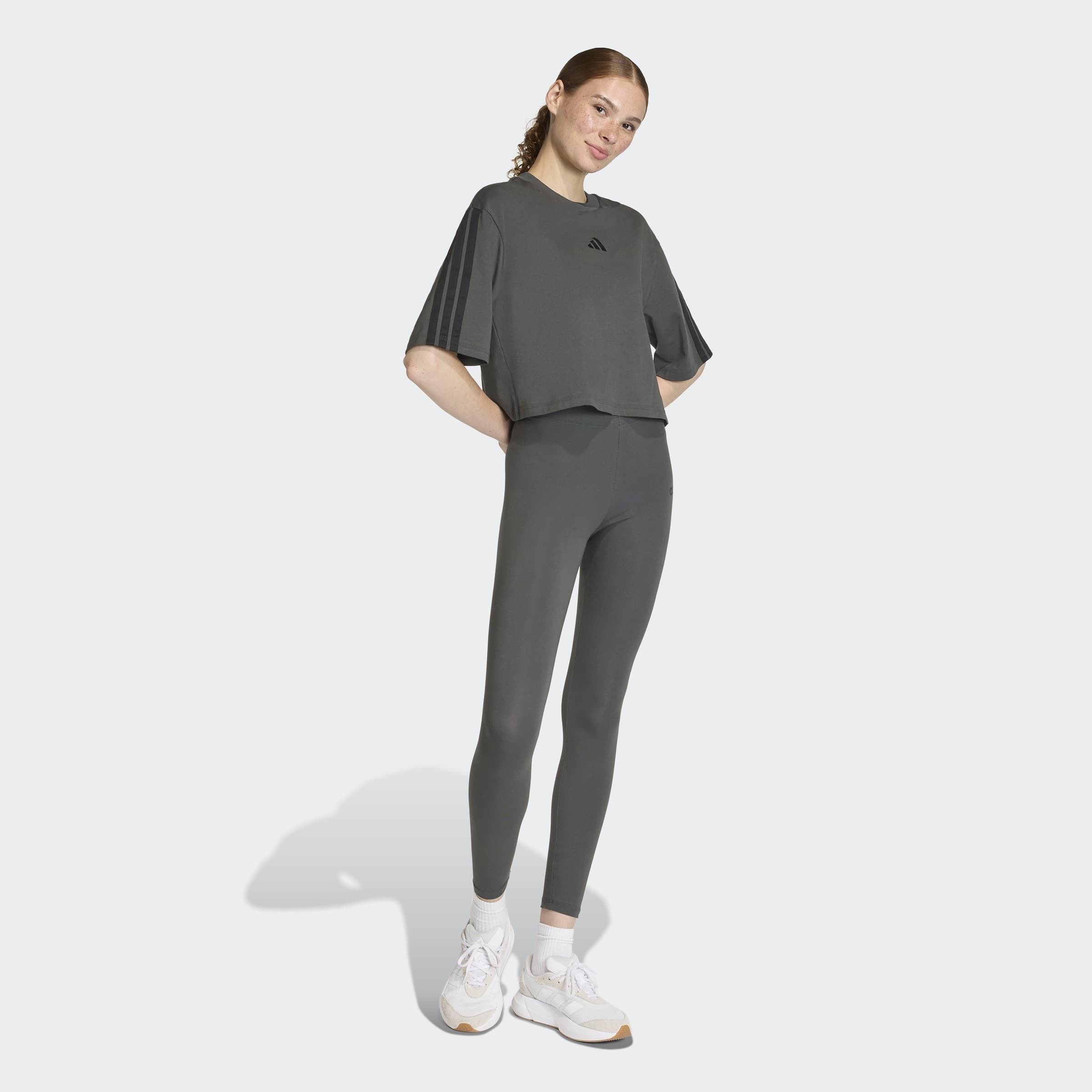 adidas Sportswear Leggings »ESSENTIALS LINEAR COTTON«  aus Baumwollmaterial mit Stretchanteil, hoher Bund, ohne Verschluss