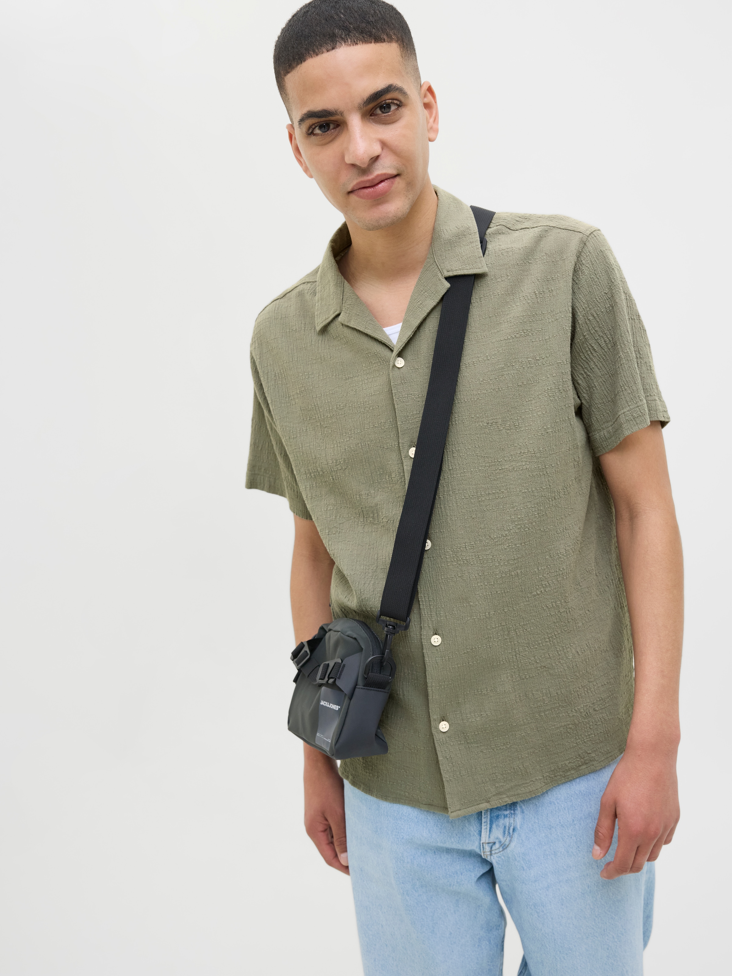 Jack & Jones Kurzarmhemd »JORLUKE CRINKLE RESORT SHIRT SS SN«
