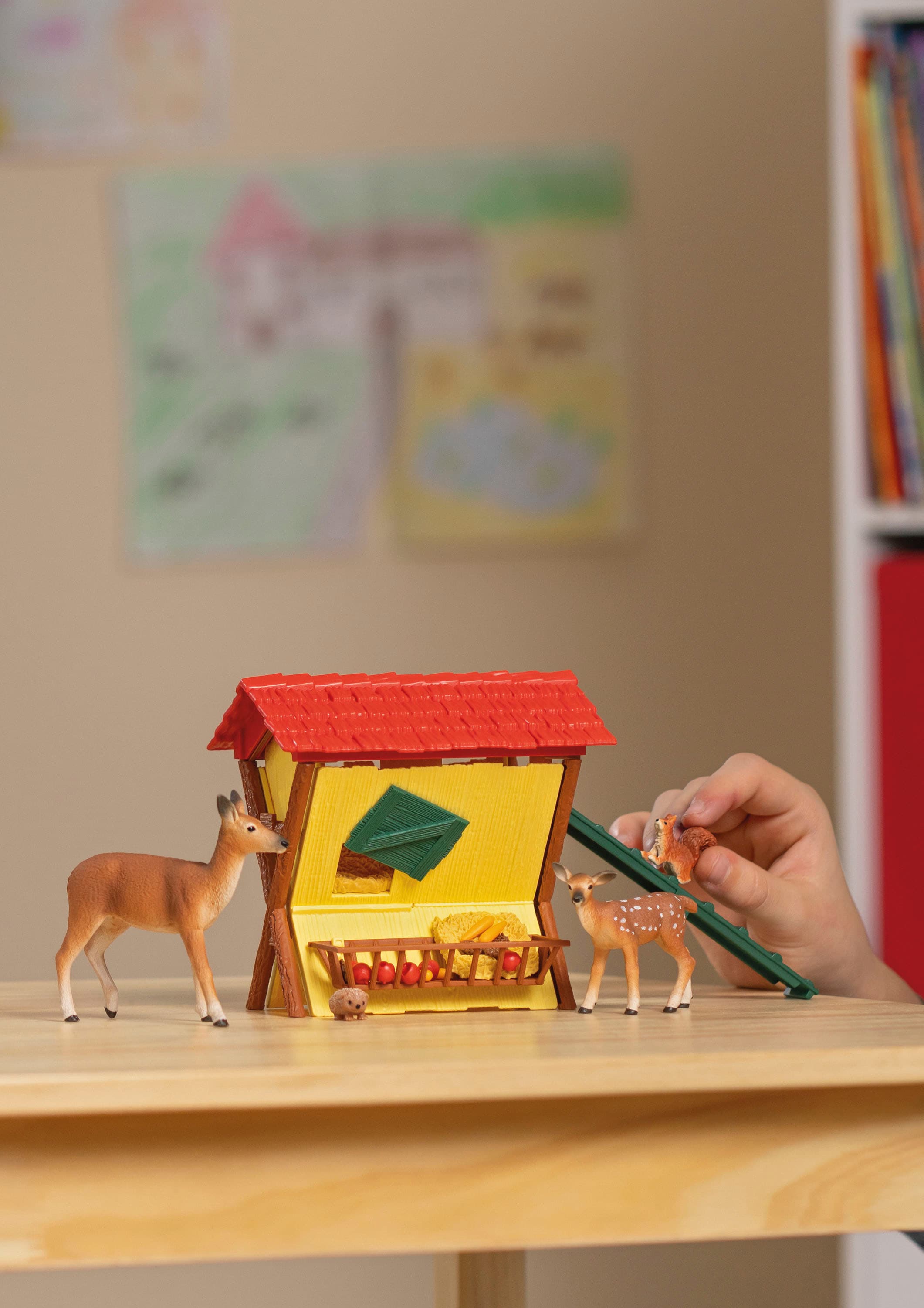 Schleich® Monde de jeu »FARM WORLD, Fütterung der Waldtiere (42658)«