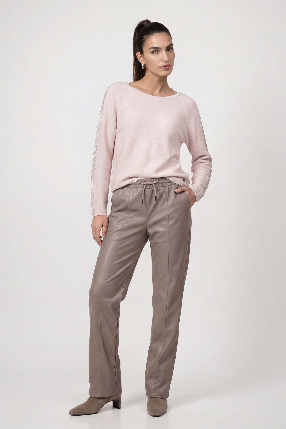Monari Pull à col rond »Pullover Basic Schmuck« Coupe régulière avec éléments décoratifs