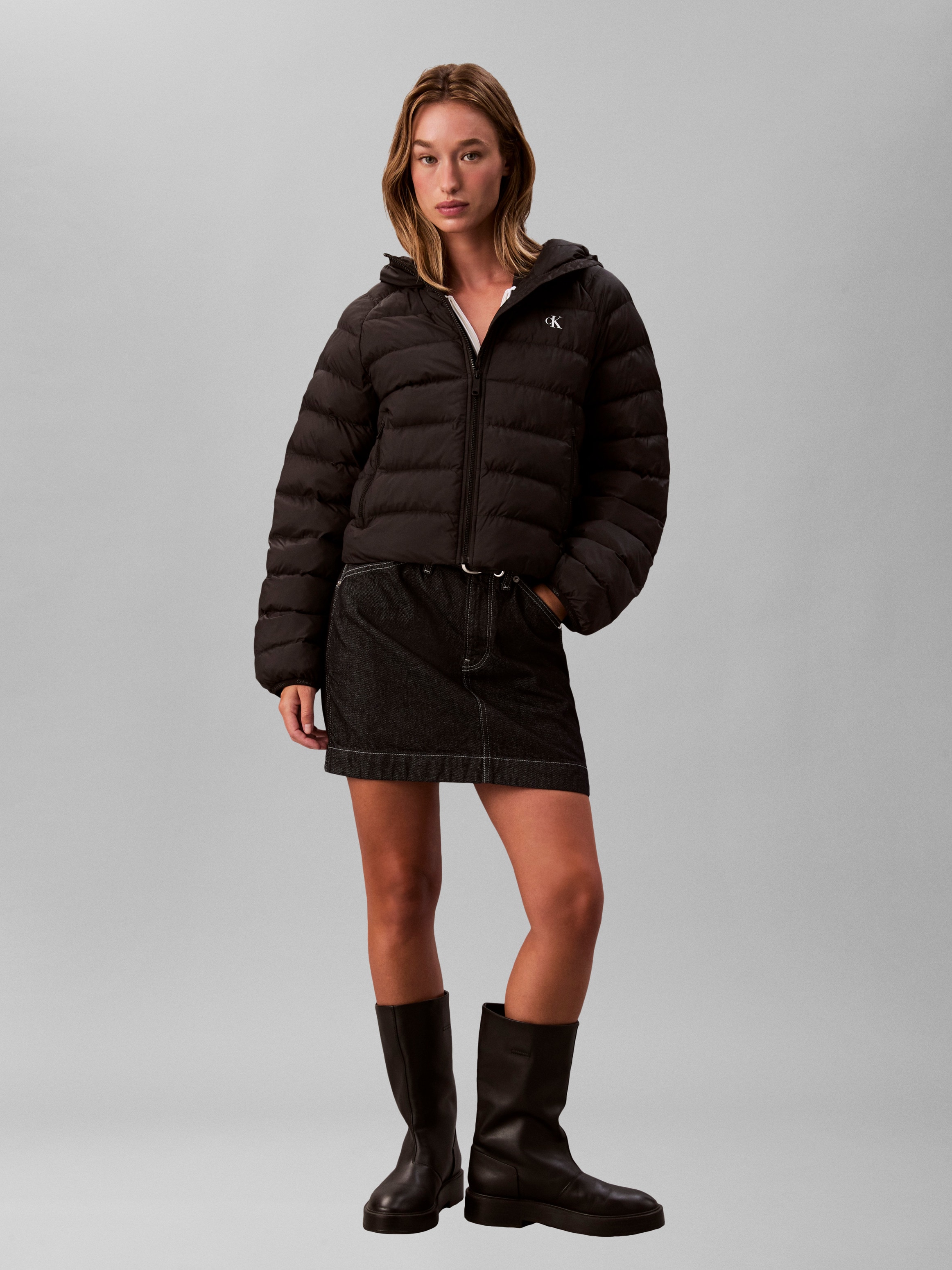 Calvin Klein Jeans Veste matelassée »LGHTWGHT QLTD JCKT P« mit Kapuze Mit Rundhalsausschnitt