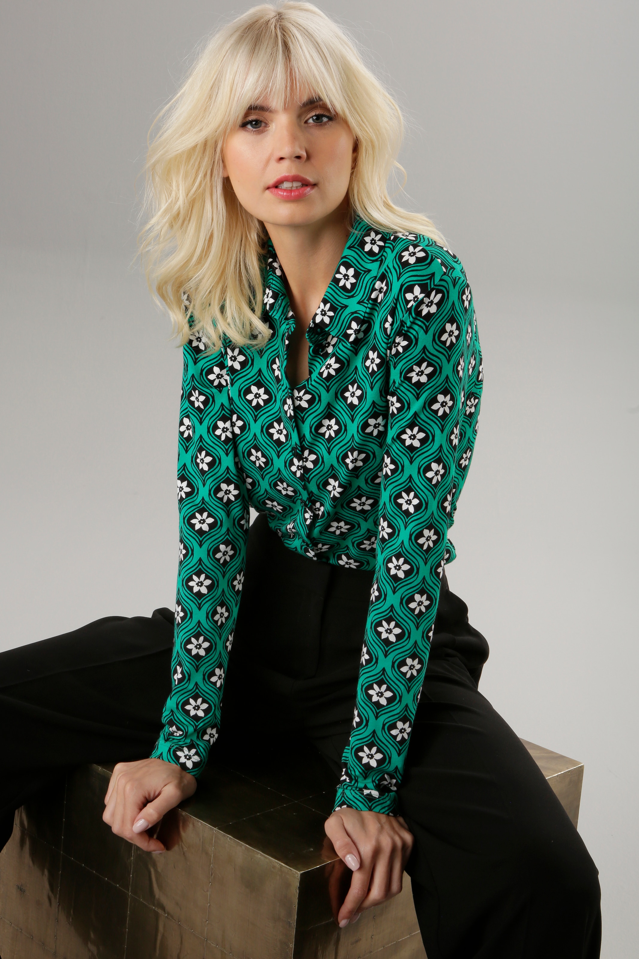 ♕ Aniston SELECTED Hemdbluse, elastischem Jersey auf versandkostenfrei aus