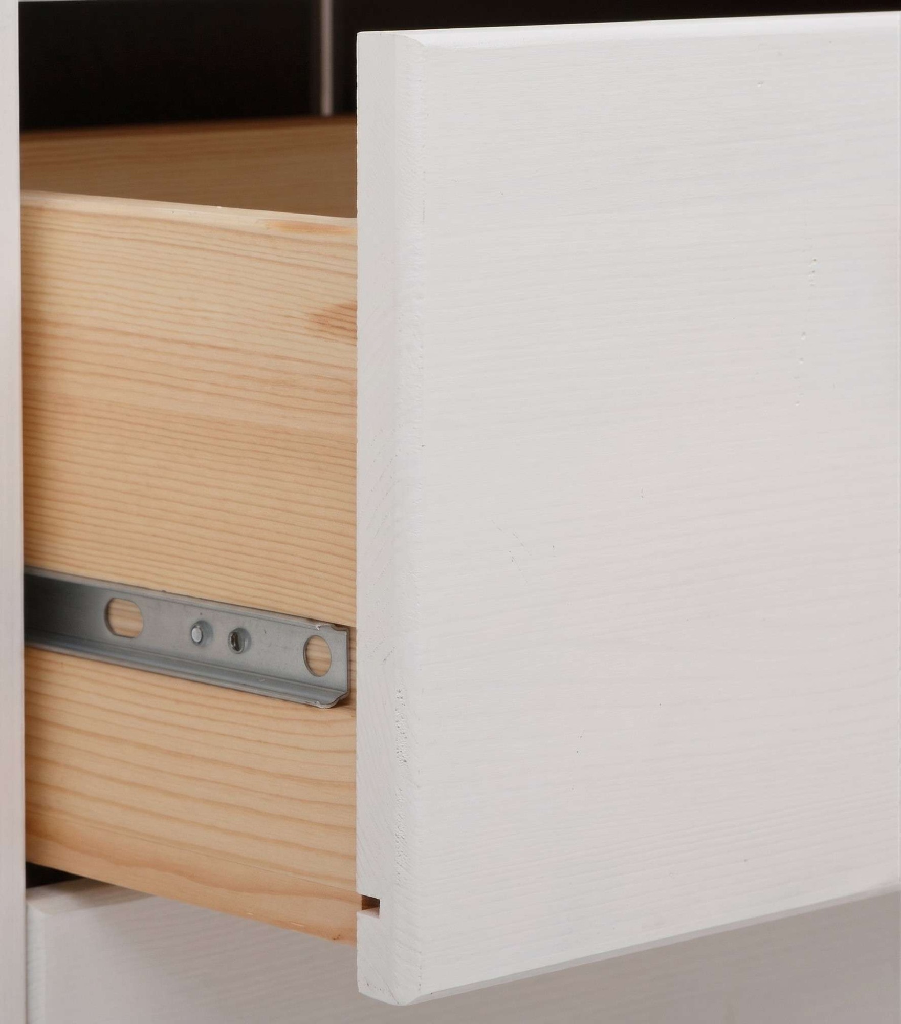 GOODproduct Vitrine »Mikkeli Glasvitrine mit 1 Schubkasten, Knopfgriffen aus Metall« aus massiver FSC®-zertifizierter Kiefer, moderner Landhausstil