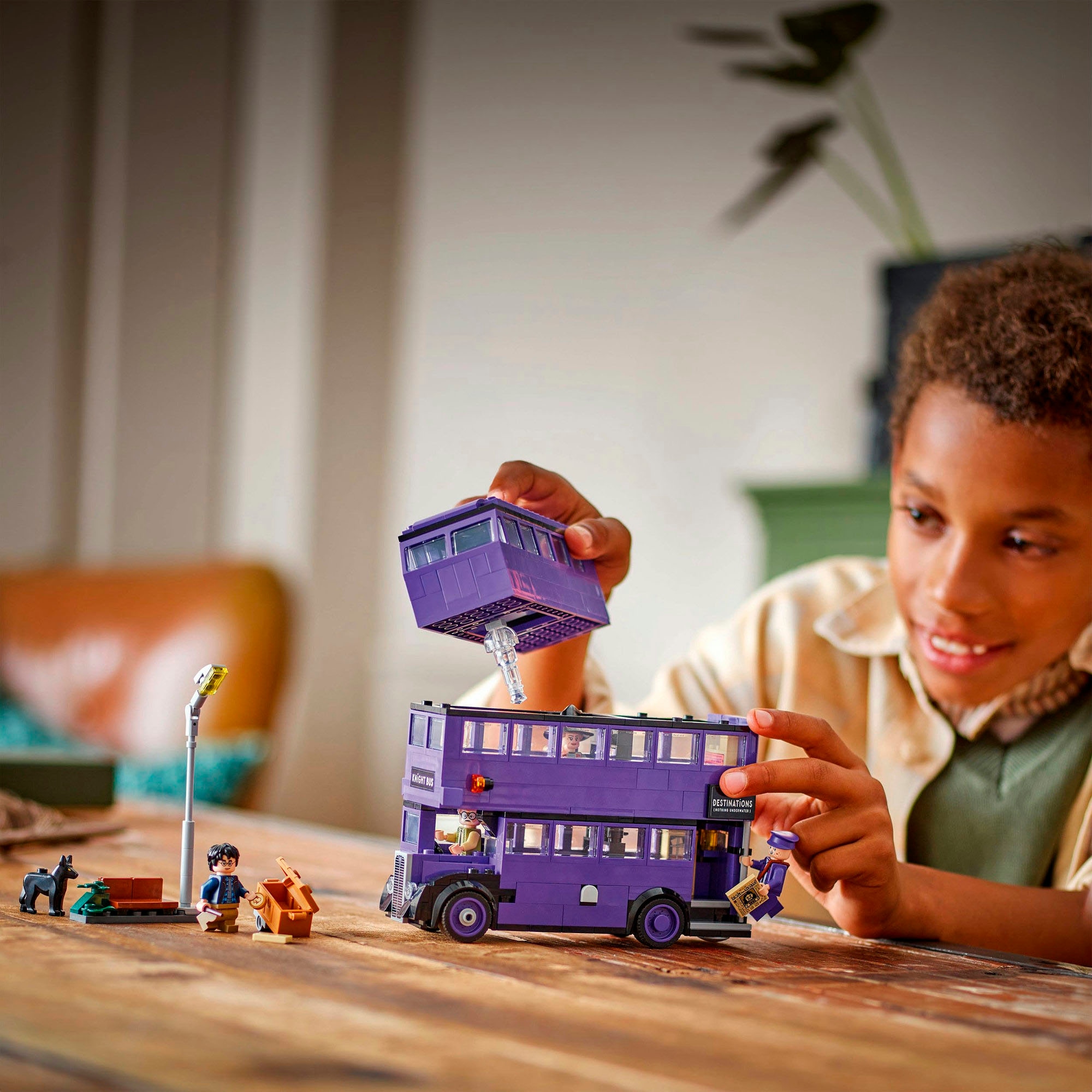 LEGO® Konstruktionsspielsteine »Abenteuer mit dem Fahrenden Ritter (76446), LEGO® Harry Potter™« Made in Europe