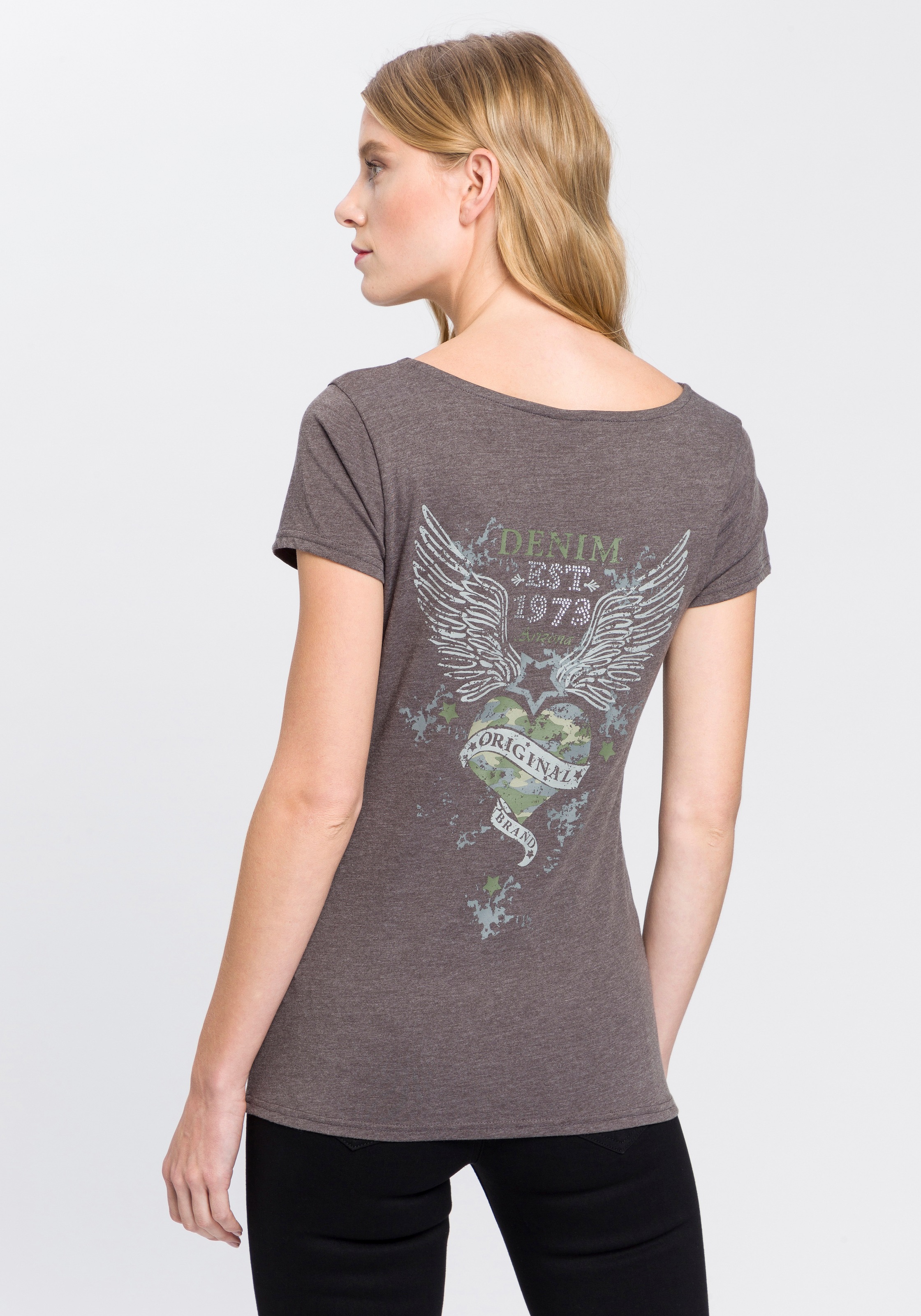 Image of Arizona V-Shirt »Rückenprint mit Strasssteinen« bei Ackermann Versand Schweiz