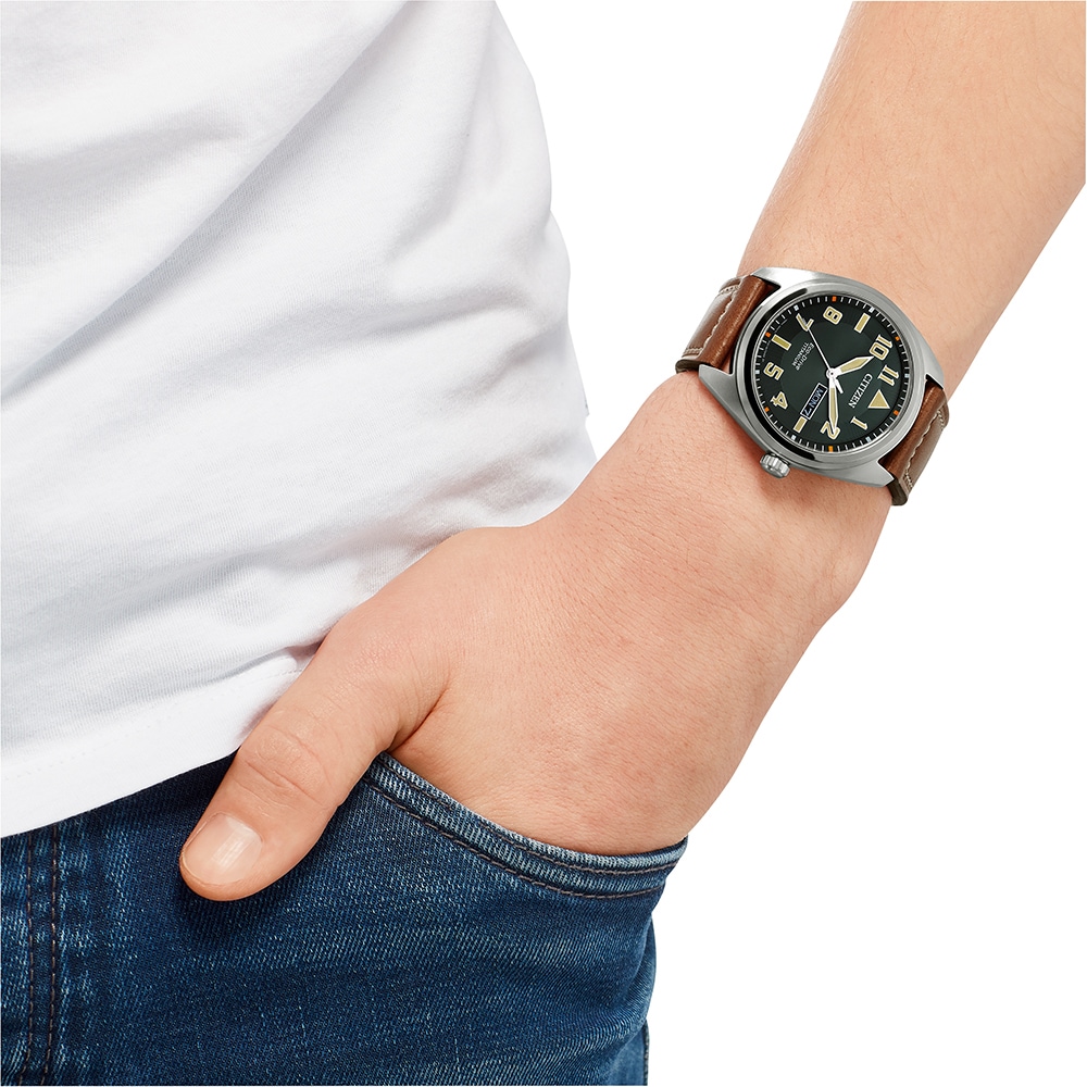 Citizen Solaruhr, Armbanduhr, Herrenuhr, Titan, Datum, Lederarmband