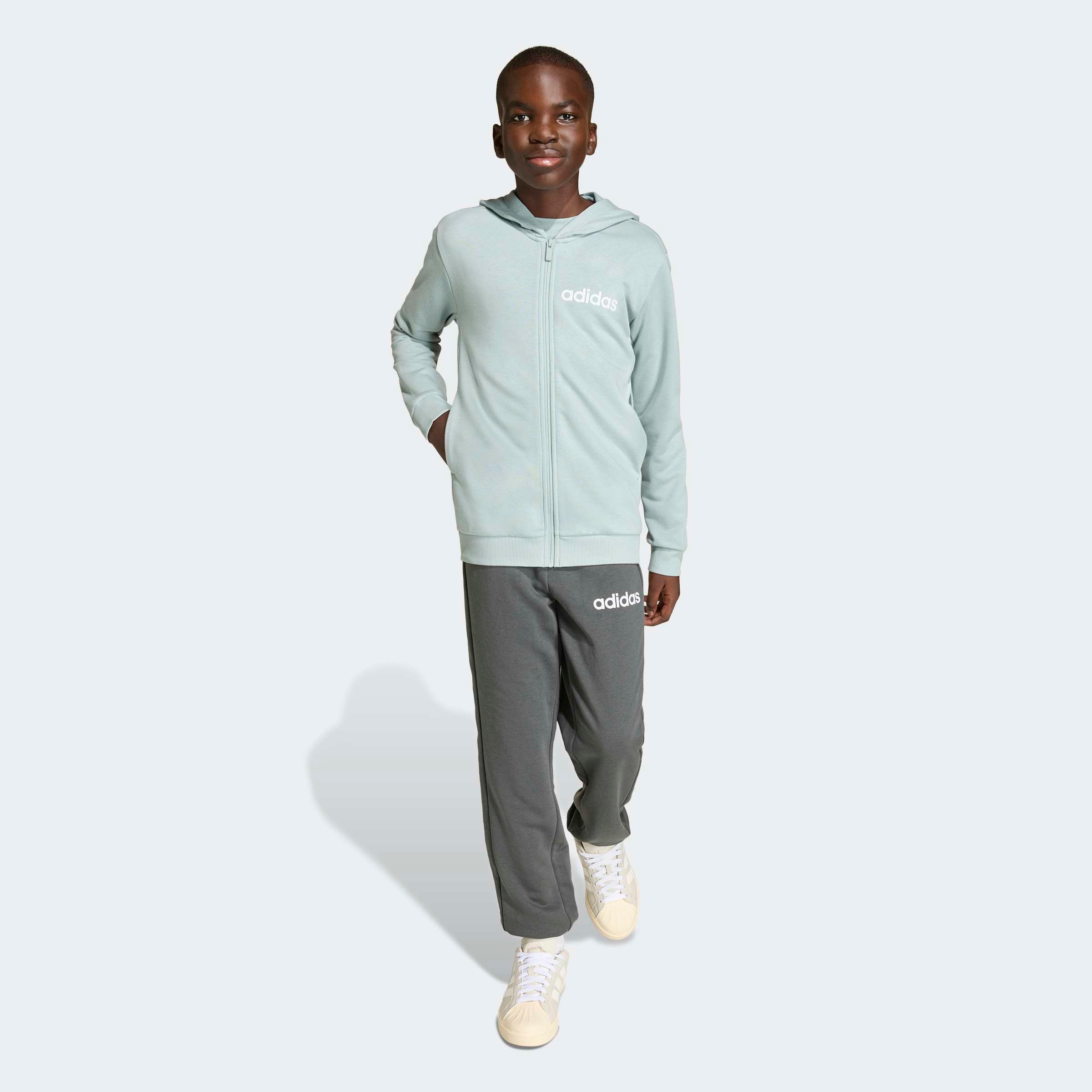 Image of adidas Sportswear Trainingsanzug "ESSENTIALS KINDER" 2 tlg. zweiteilig, aus Baumwolle und Polyester, weiches French Terry