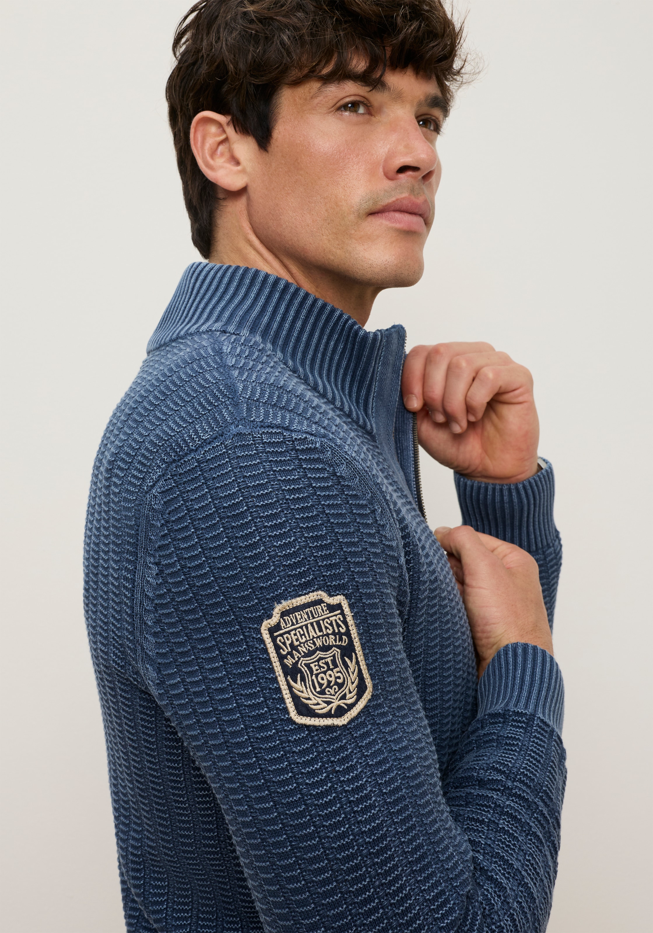 Man's World Strickjacke »Neue Kollektion! Highlight washed Strickstruktur« Regular Fit, Strukturmuster, mit Stehkragen, mit Reissverschluss
