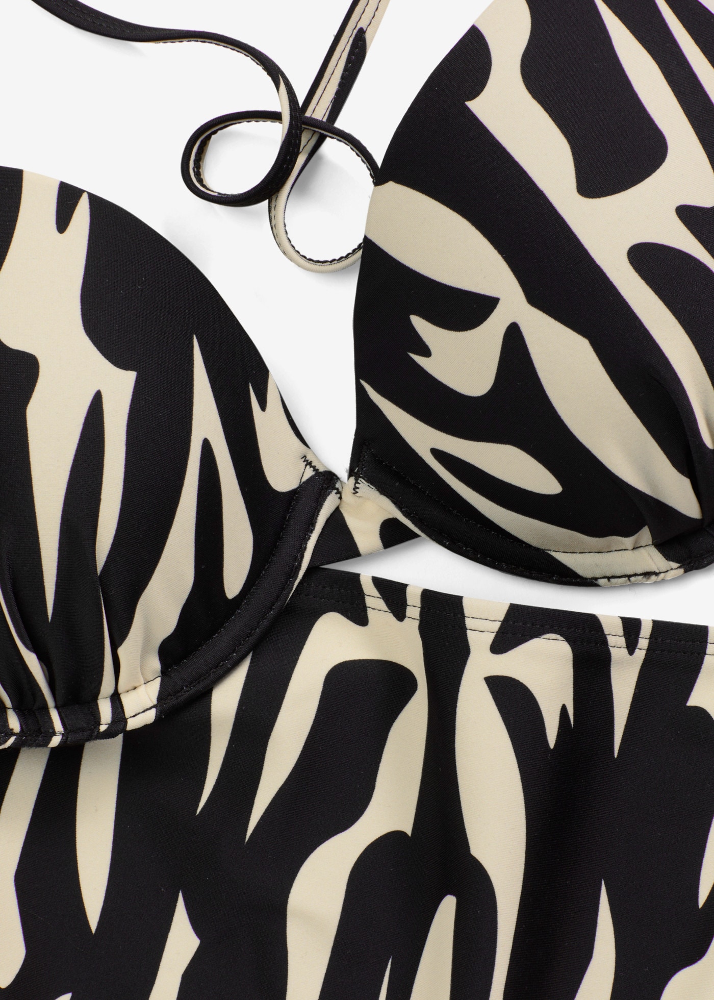 bonprix Bikini bustier Ensemble,  disponible en plusieurs tailles