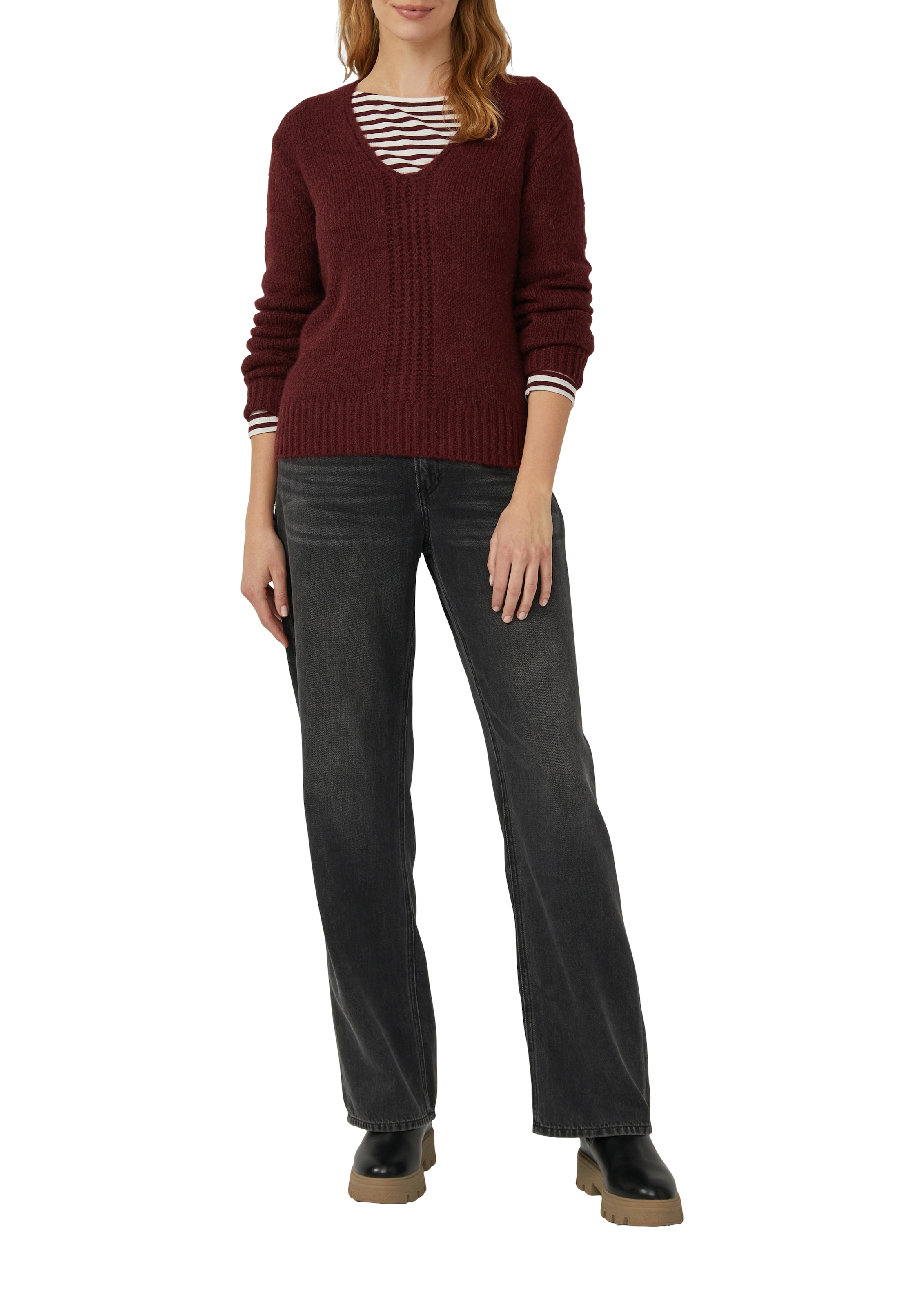 s.Oliver Pull en tricot mit V-Ausschnitt