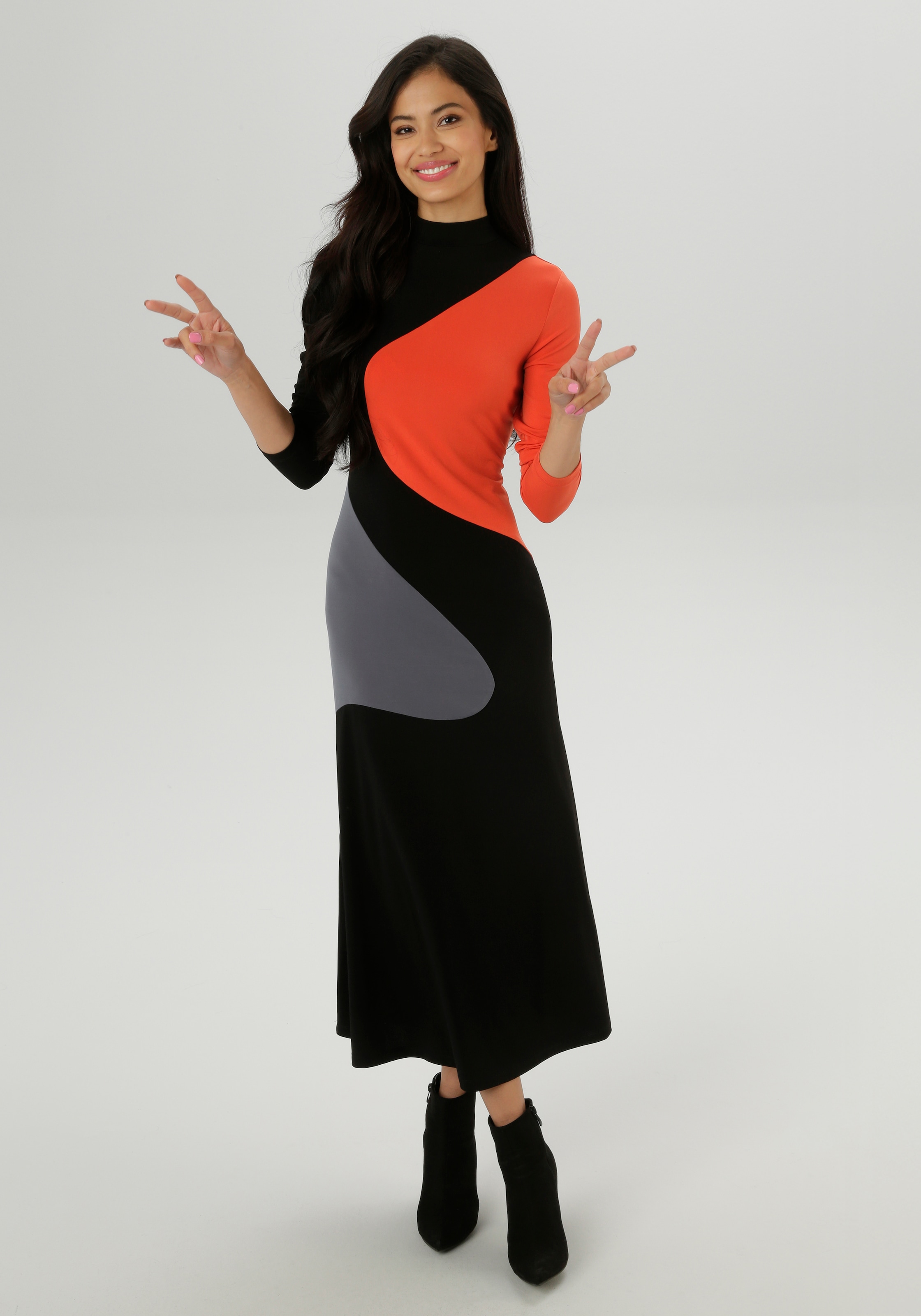 Aniston SELECTED Maxikleid, mit asymmetrisch verlaufenden Farbeinsätze - NEUE KOLLEKTION