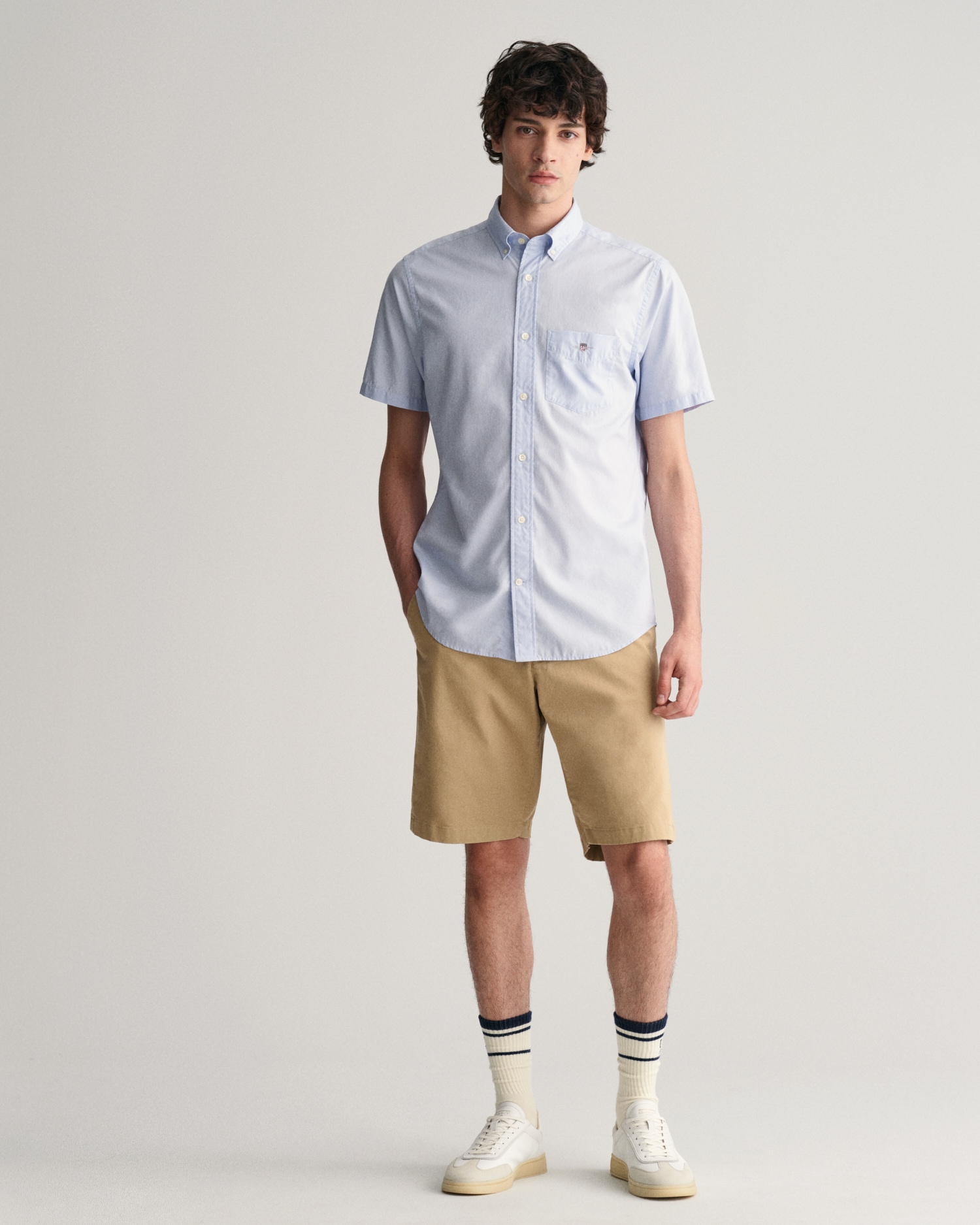 Gant Chemise à manches courtes »Regular Fit Popeline Hemd leicht strapazierfähig pflegeleicht« mit einer kleinen Logostickerei auf der Brusttasche