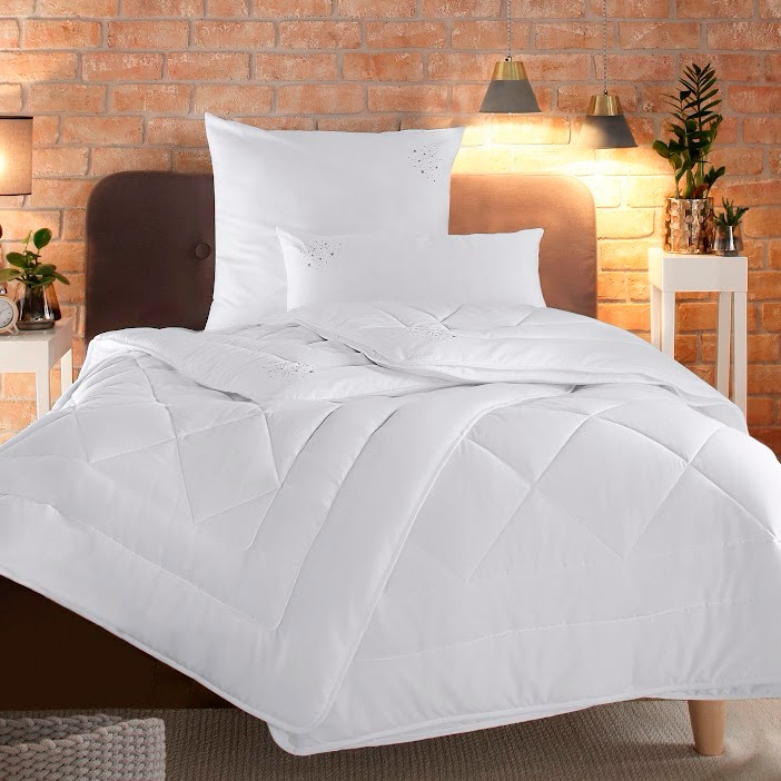 Image of GOODproduct Microfaserbettdecke + Kopfkissen "Baca, 2-tlg. Bettdecke 135x200 oder155x220 cm mit Kissen 80x80 cm" Set Bettdecke & Kissen Made in Germany, Sommer, Winter