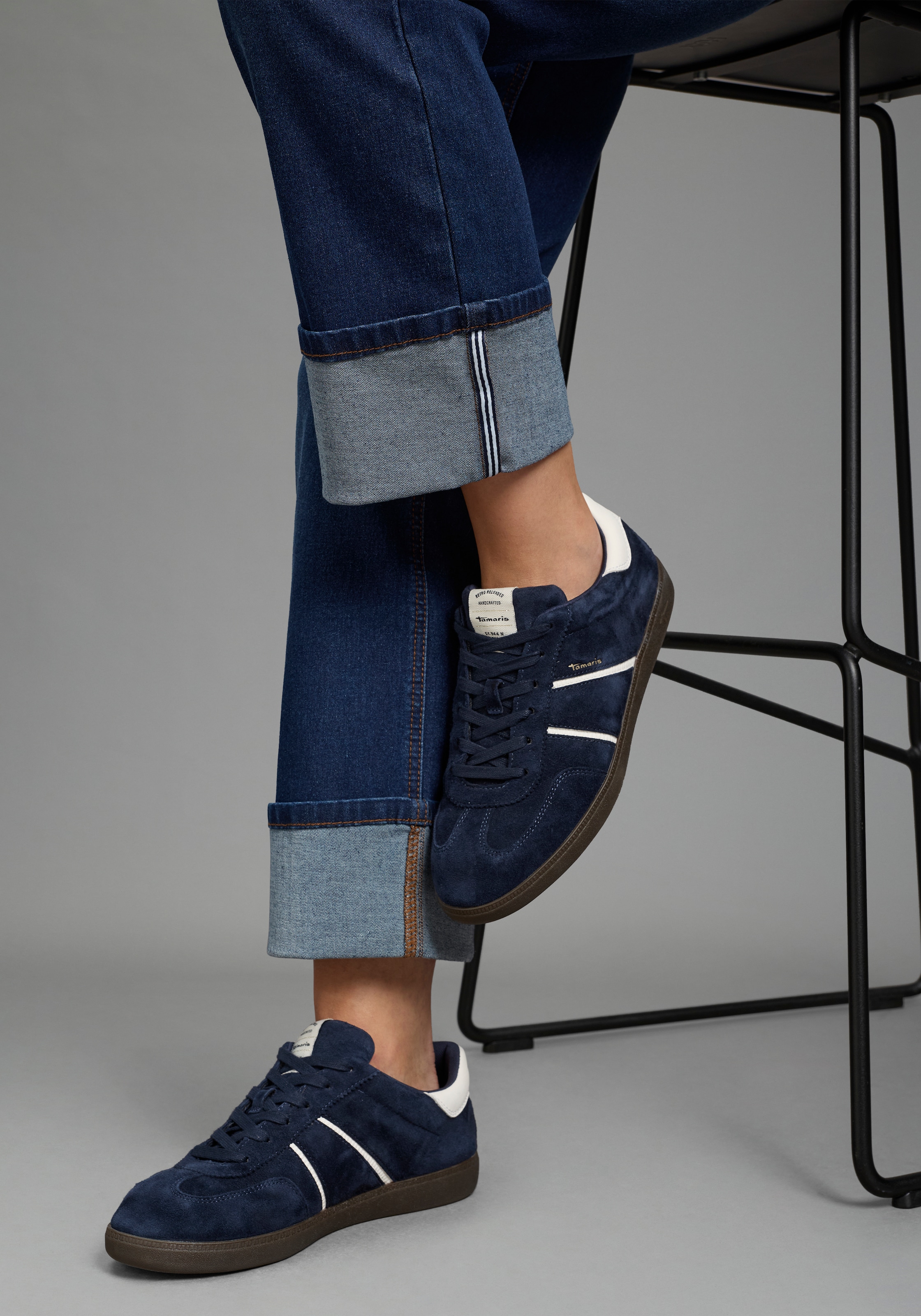 Arizona Straight-Jeans »mit Turn-Up« gerader Straight-Fit, langer Schnitt, mit Knopf- und Reissverschluss