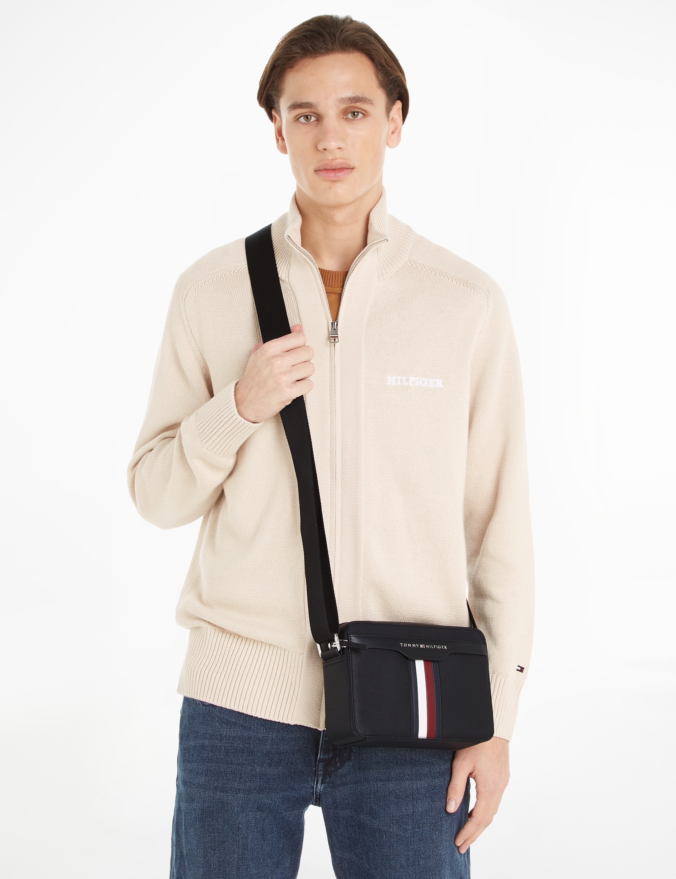 Tommy hilfiger 2025 coated canvas