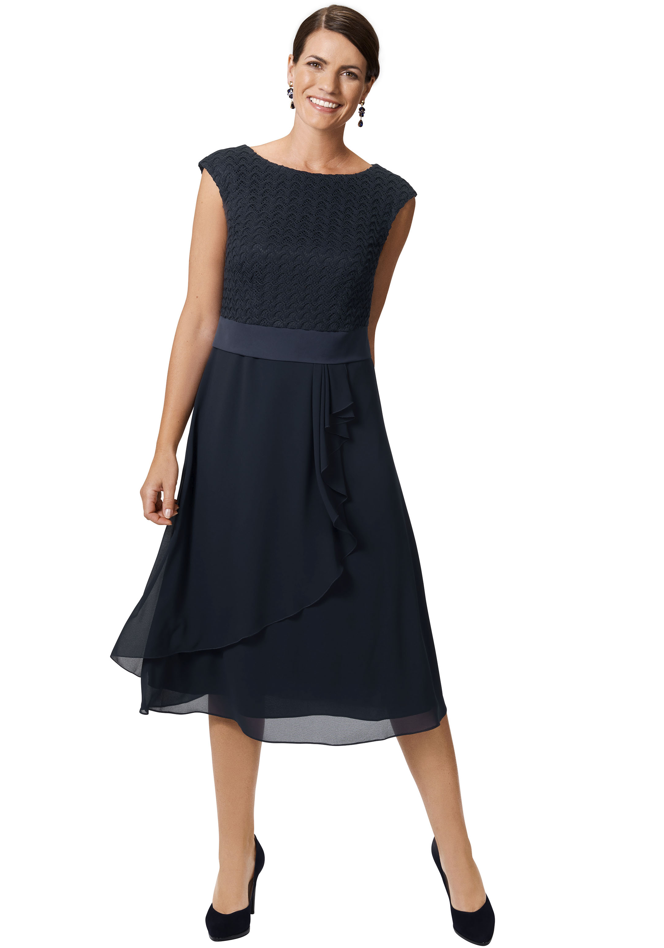 Abendkleid, mit Bündchen in der Taille