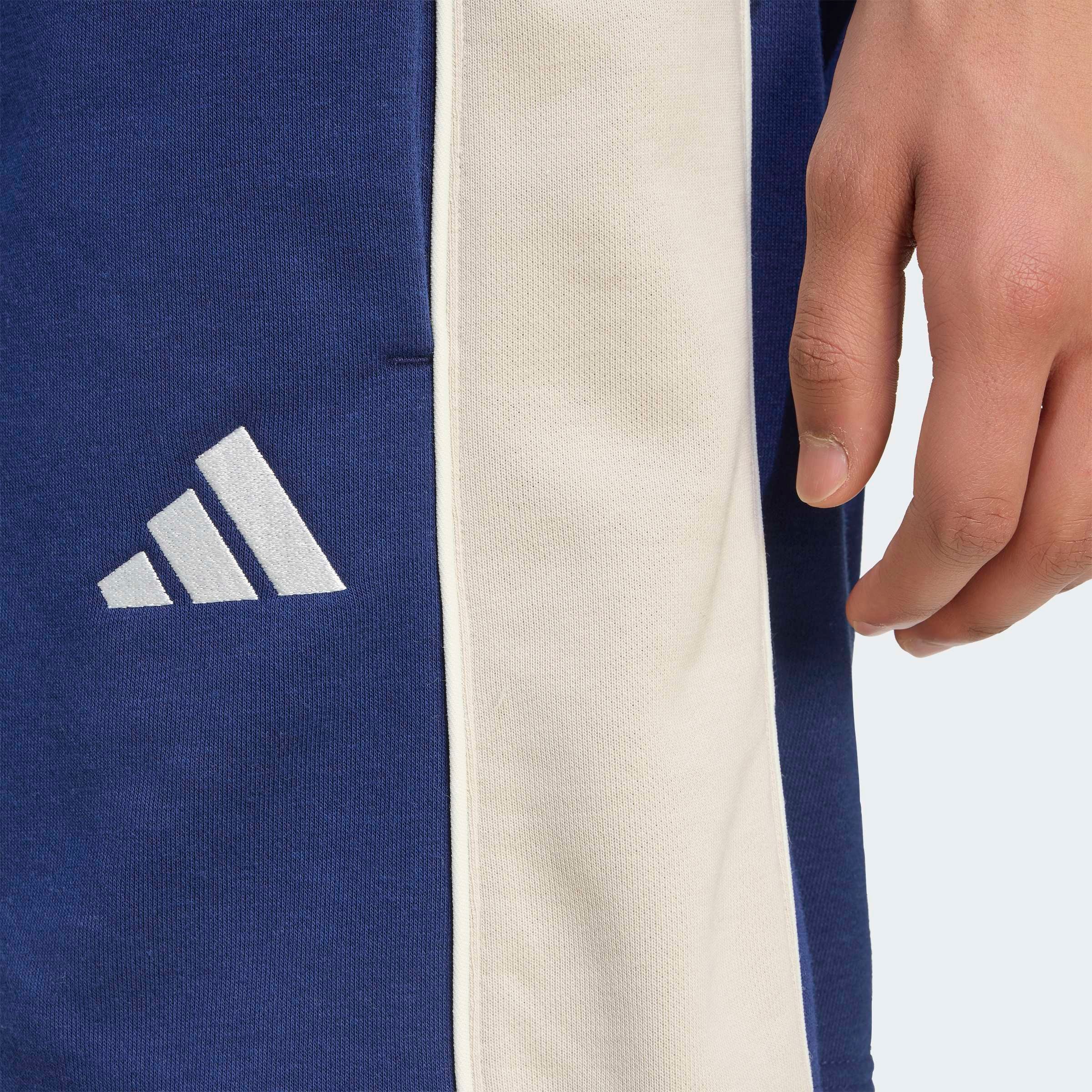 adidas Sportswear Shorts »SEASONAL ESSENTIALS FLEECE-, COLOURBLOCKING«  ohne Verschluss, aus Baumwolle, Polyester und Viskose, normale Weite