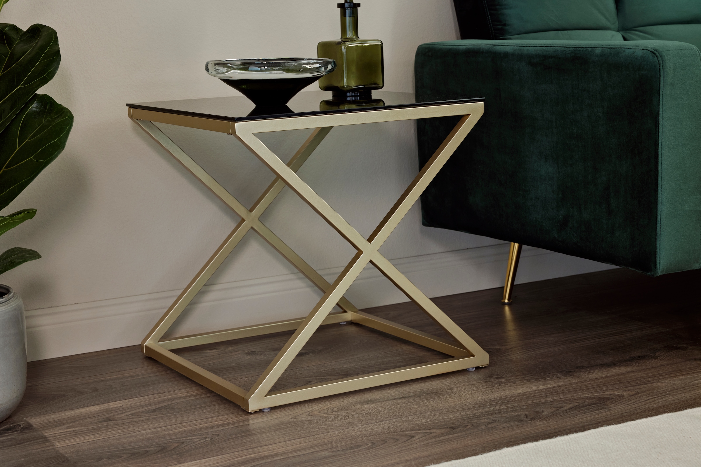 Jahnke Beistelltisch »XTRA BY SIDE« 1 Stk. tlg. Nachttisch/Beistelltisch in Gold-Look, aus Sicherheitsglas gefertigt