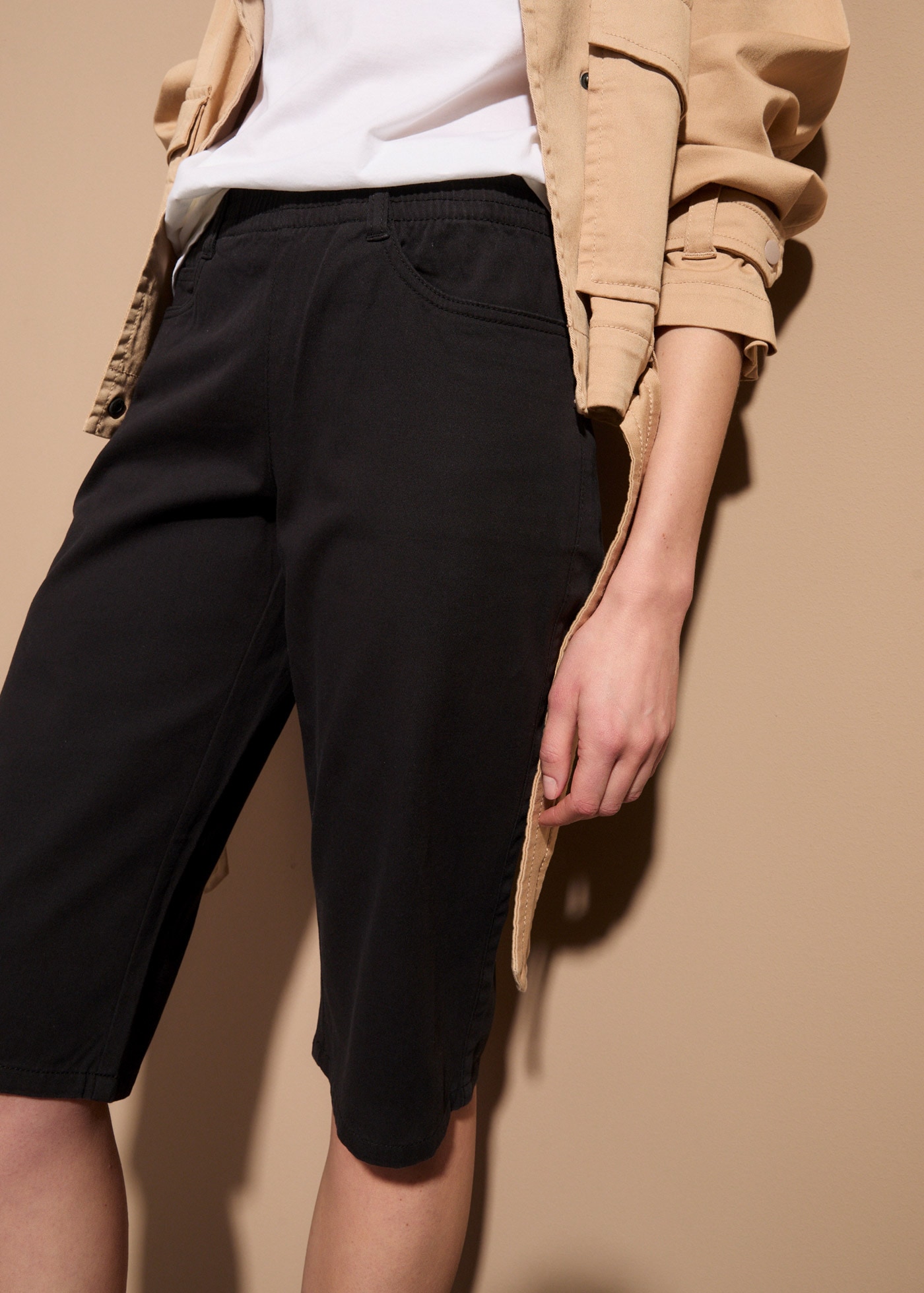 bonprix Bermuda  Stretch-Bermuda, in Twill- und Jeansoptik, mit elastischem Bund