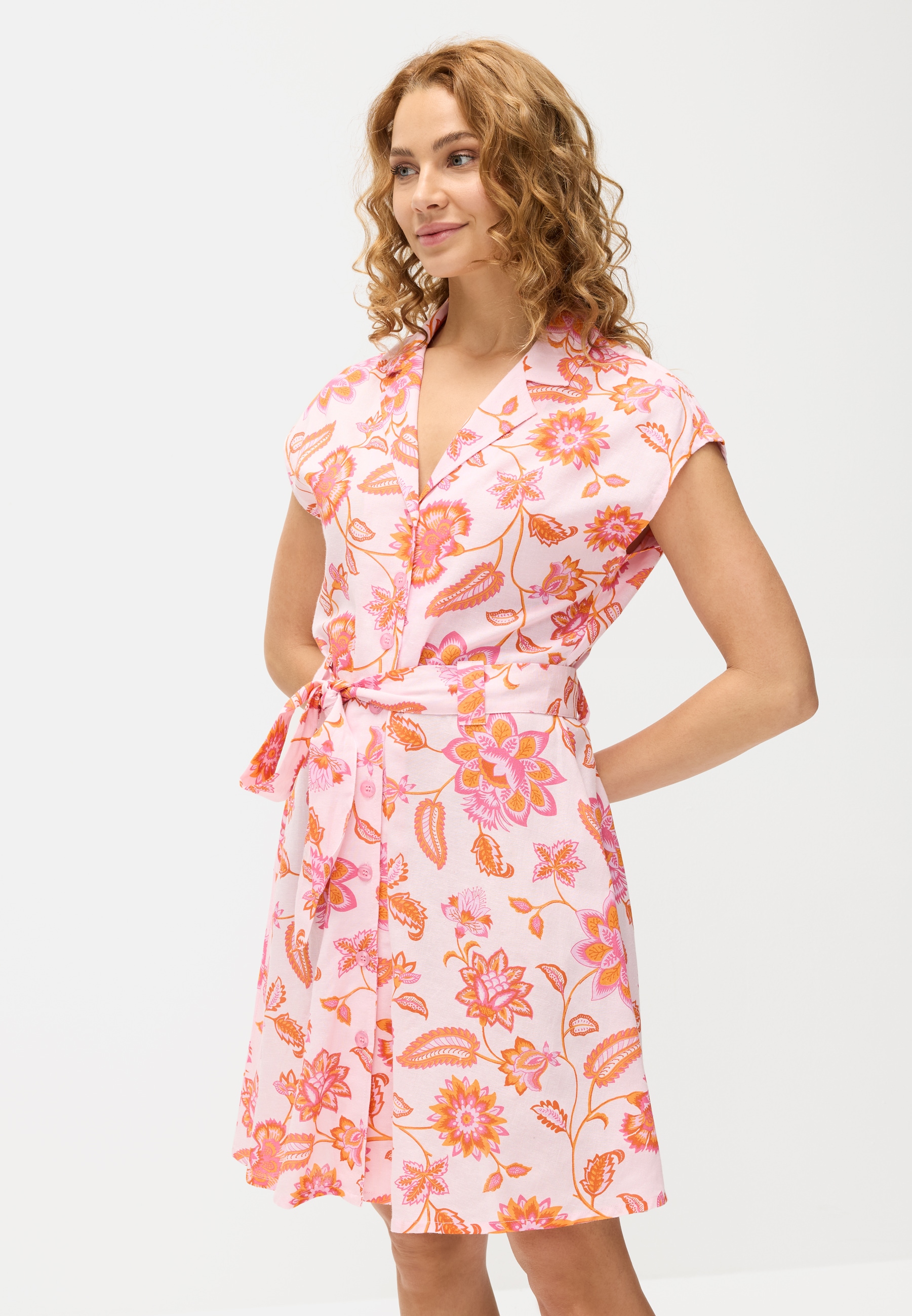 Image of LASCANA Hemdblusenkleid mit Bindegürtel, aus Leinenmix, mit Reverskragen, Alloverprint