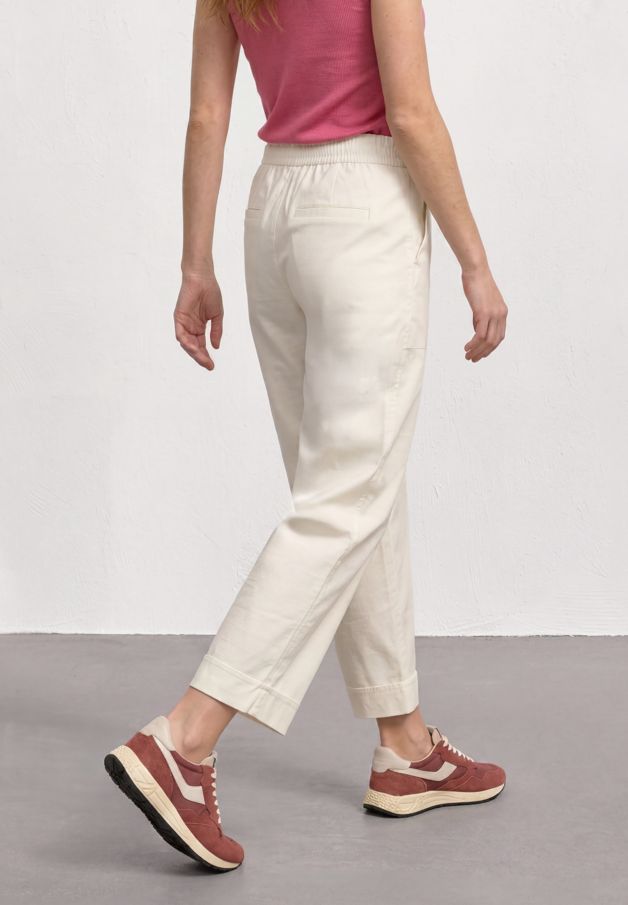 STREET ONE Pantalon en tissu »Style Amalia«  pantalon d'été avec taille élastique et cordon de serrage