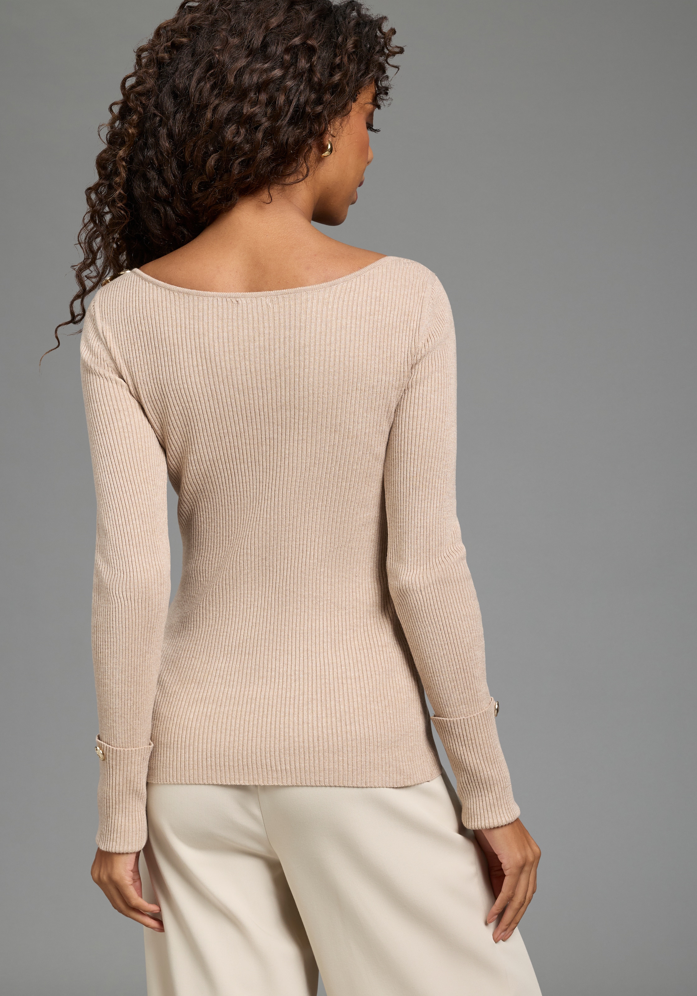 Bruno Banani Pull en tricot en tricot côtelé, coupe ajustée, avec revers et bouton