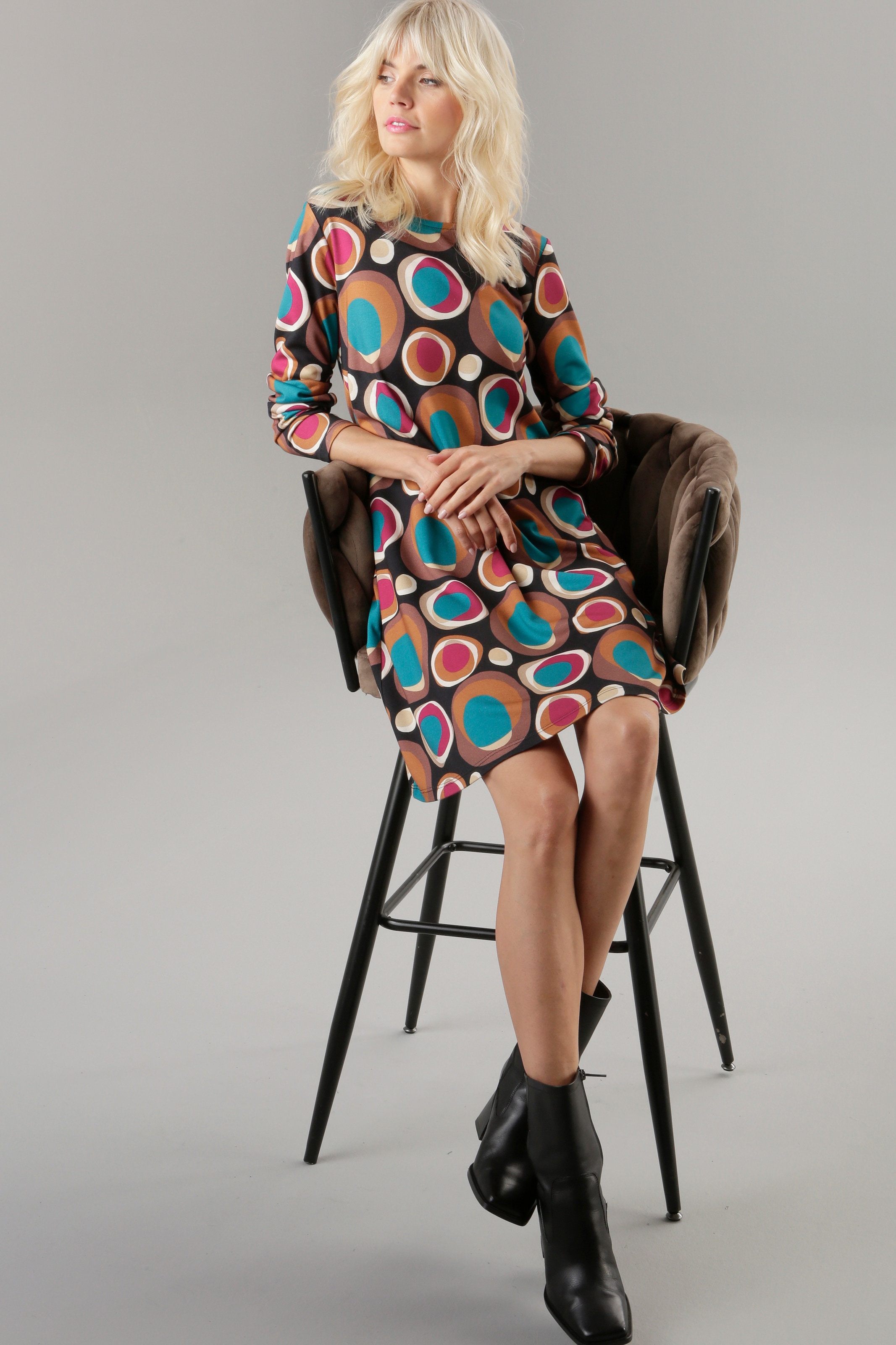 ♕ Aniston SELECTED Jerseykleid, in versandkostenfrei leichter auf A-Linien-Form