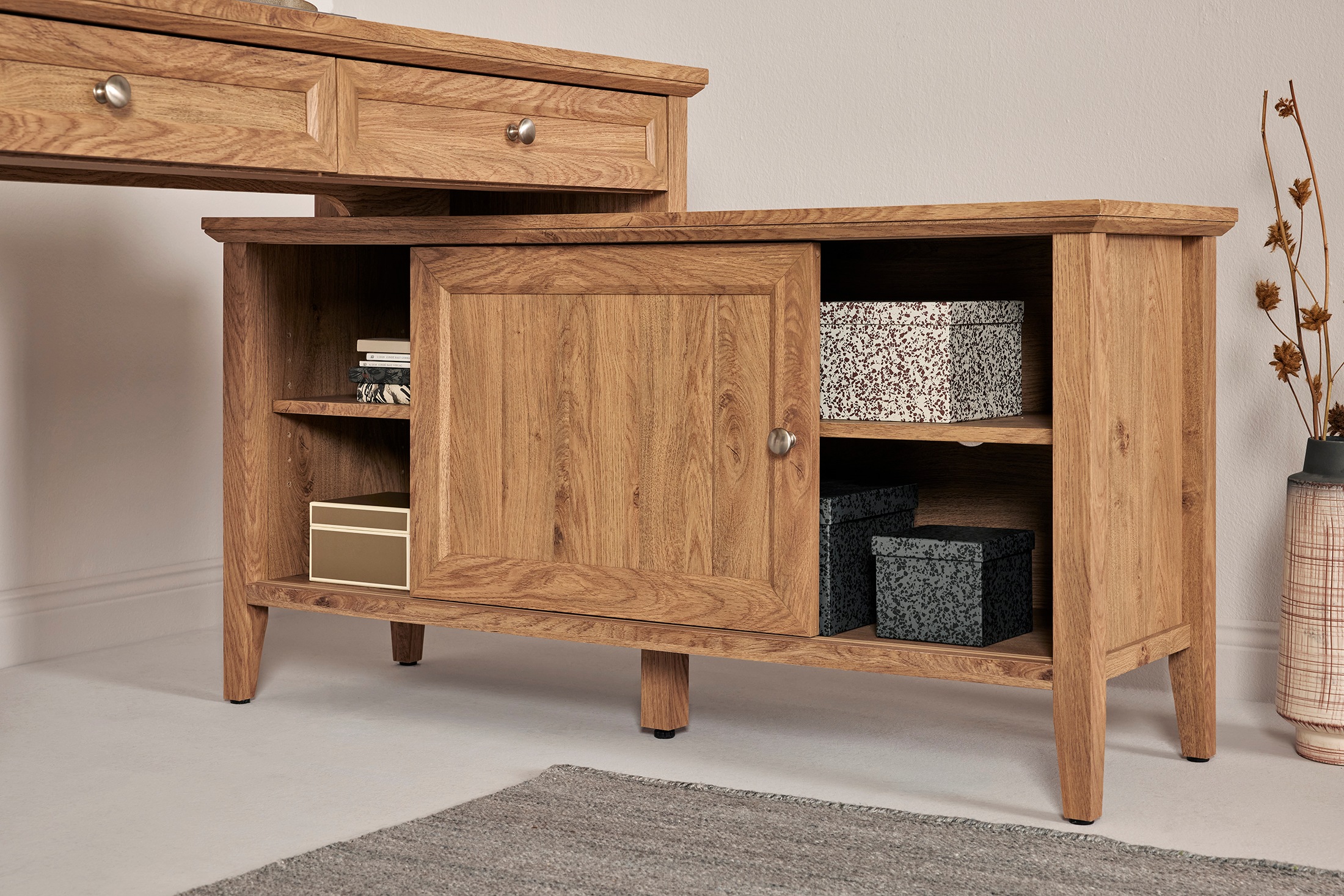 Jahnke Bureau d'angle »CLASSIC C 145 E« montage réversible, avec porte coulissante, dimensions 144,9 x 120 cm