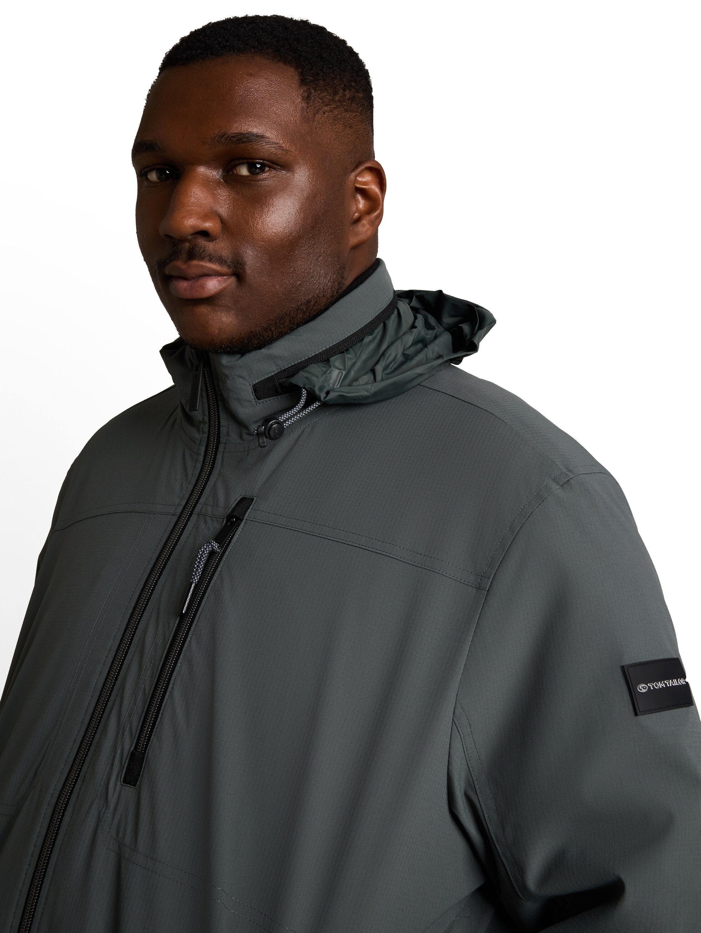 TOM TAILOR PLUS Blouson mit Kapuze mit Stehkragen und Reissverschluss / Grosse Grössen