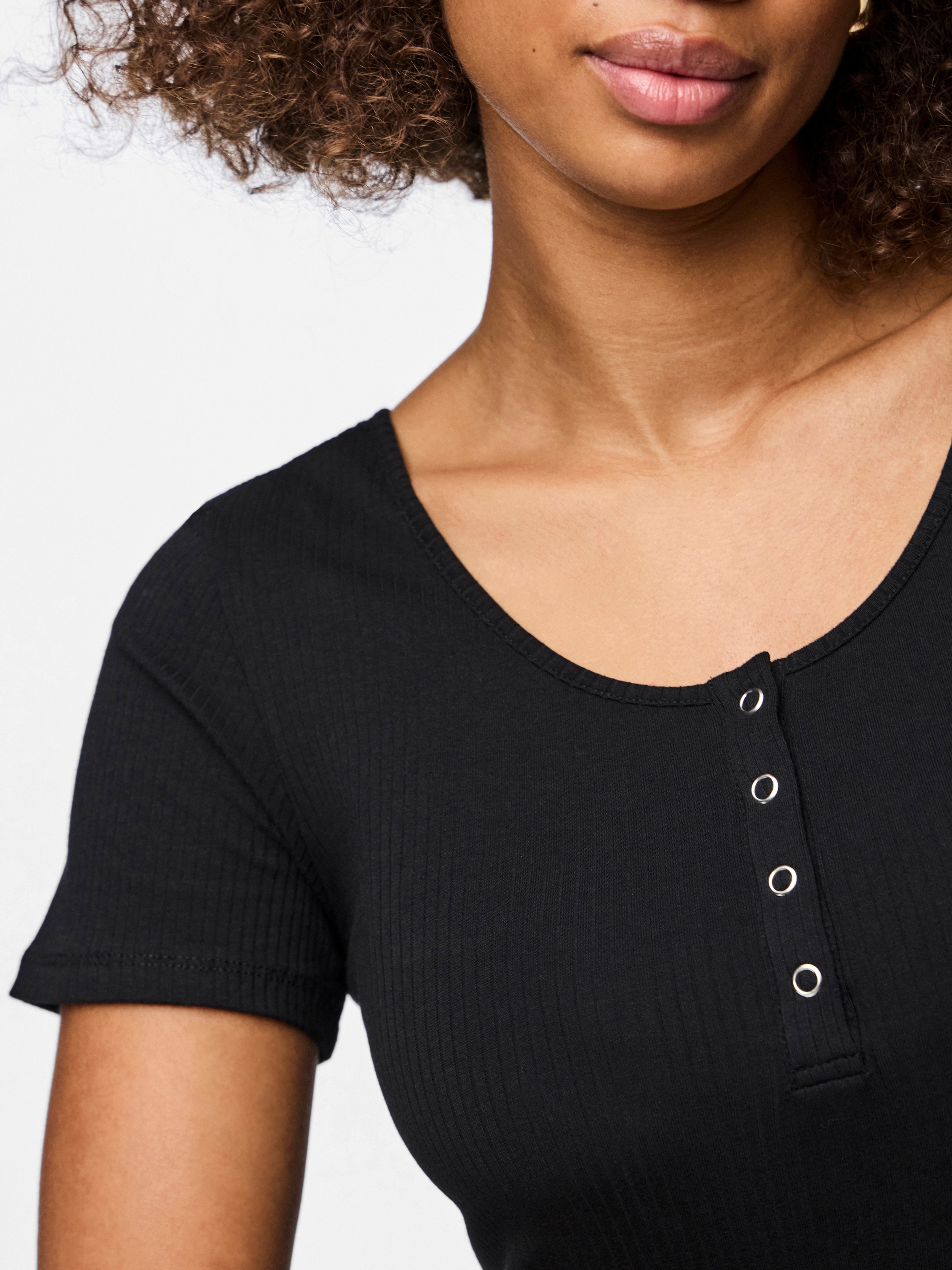 pieces T-shirt à manches courtes »PCKITTE SS TOP NOOS BC« Mélange de coton, coupe slim