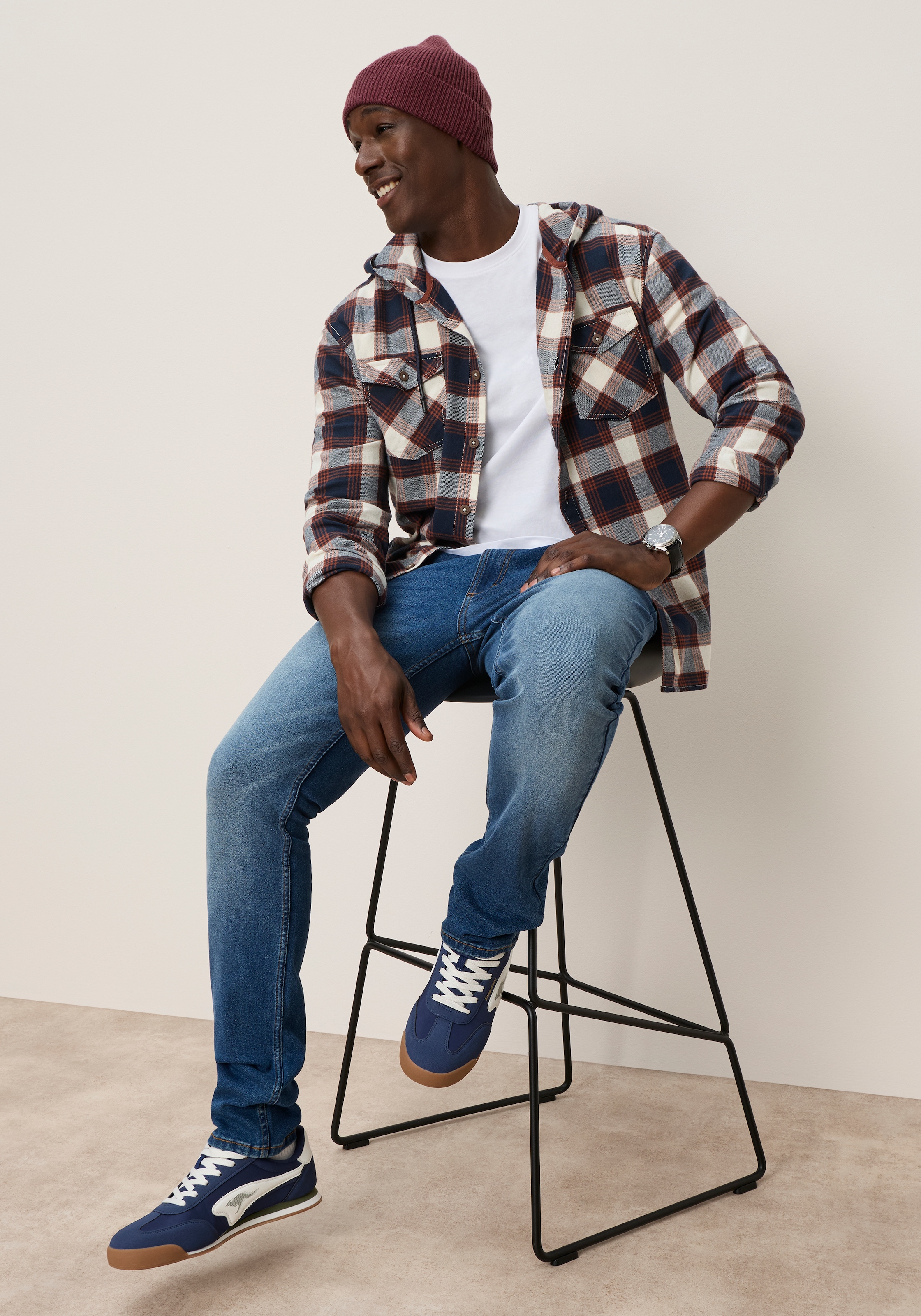 KangaROOS Chemise à capuche avec coupe confortable, en flanelle, à carreaux