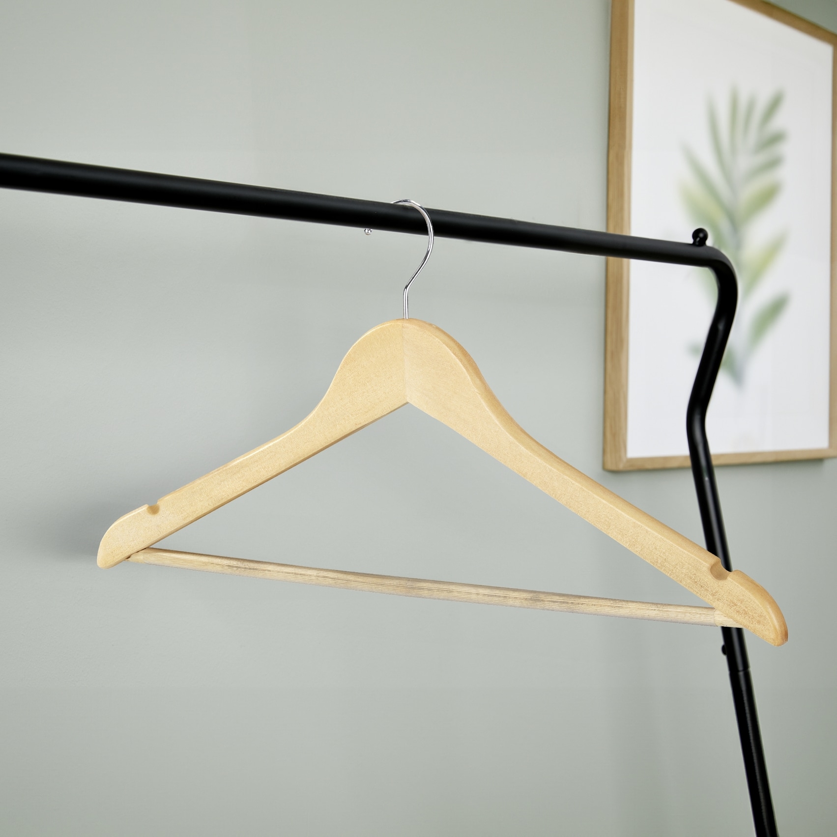 WENKO Kleiderbügel »Modell Eco«, (Set, 8 tlg.), für Garderobe & Kleiderschrank, mit Hosensteg & Rockeinkerbung, Holz