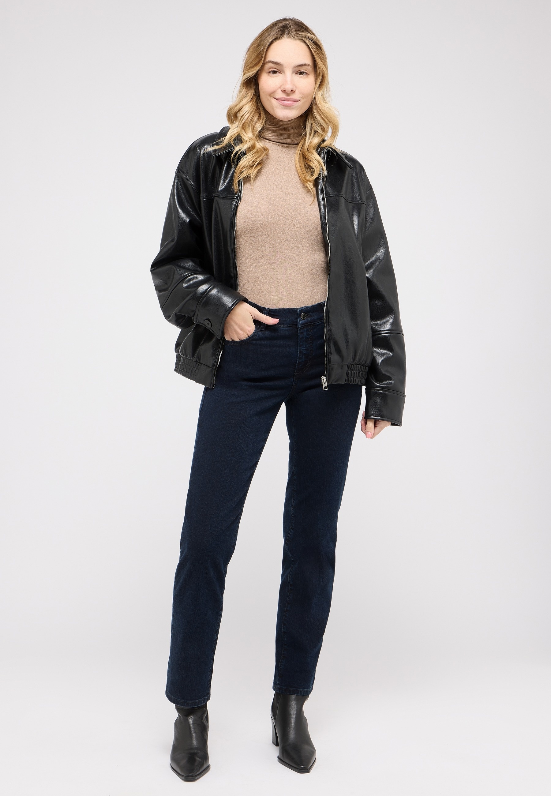 ANGELS Jeans taille haute »DOLLY« im klassichen 5-Pocket-Stil