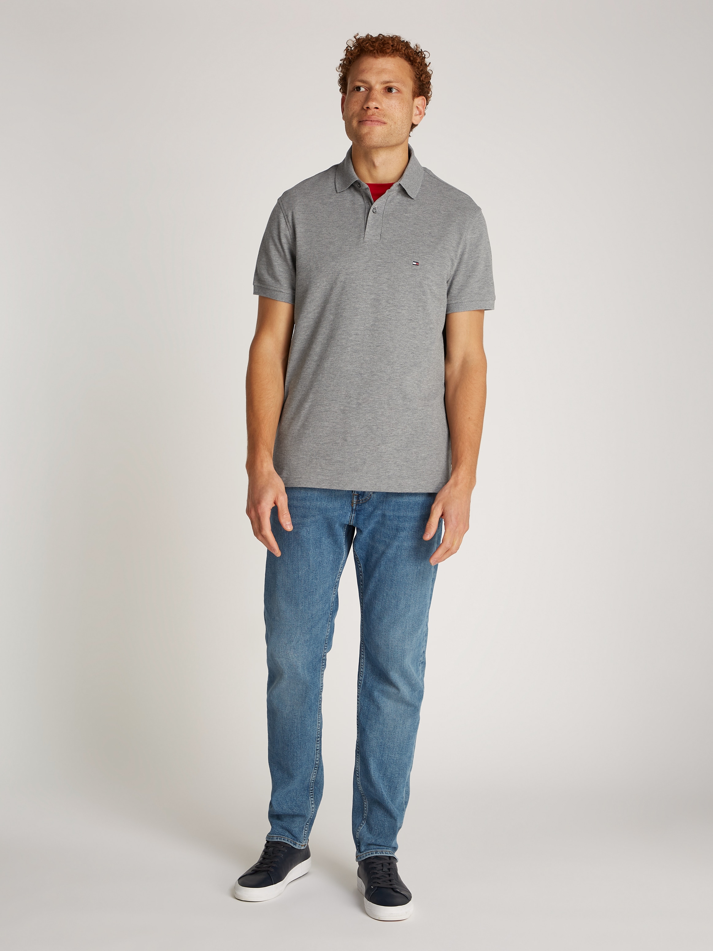 Tommy Hilfiger Poloshirt »1985 REGULAR POLO mit Kontraststreifen und Knopfleiste«, unifarben, sportlich, regular fit, Baumwollmix, Polokragen