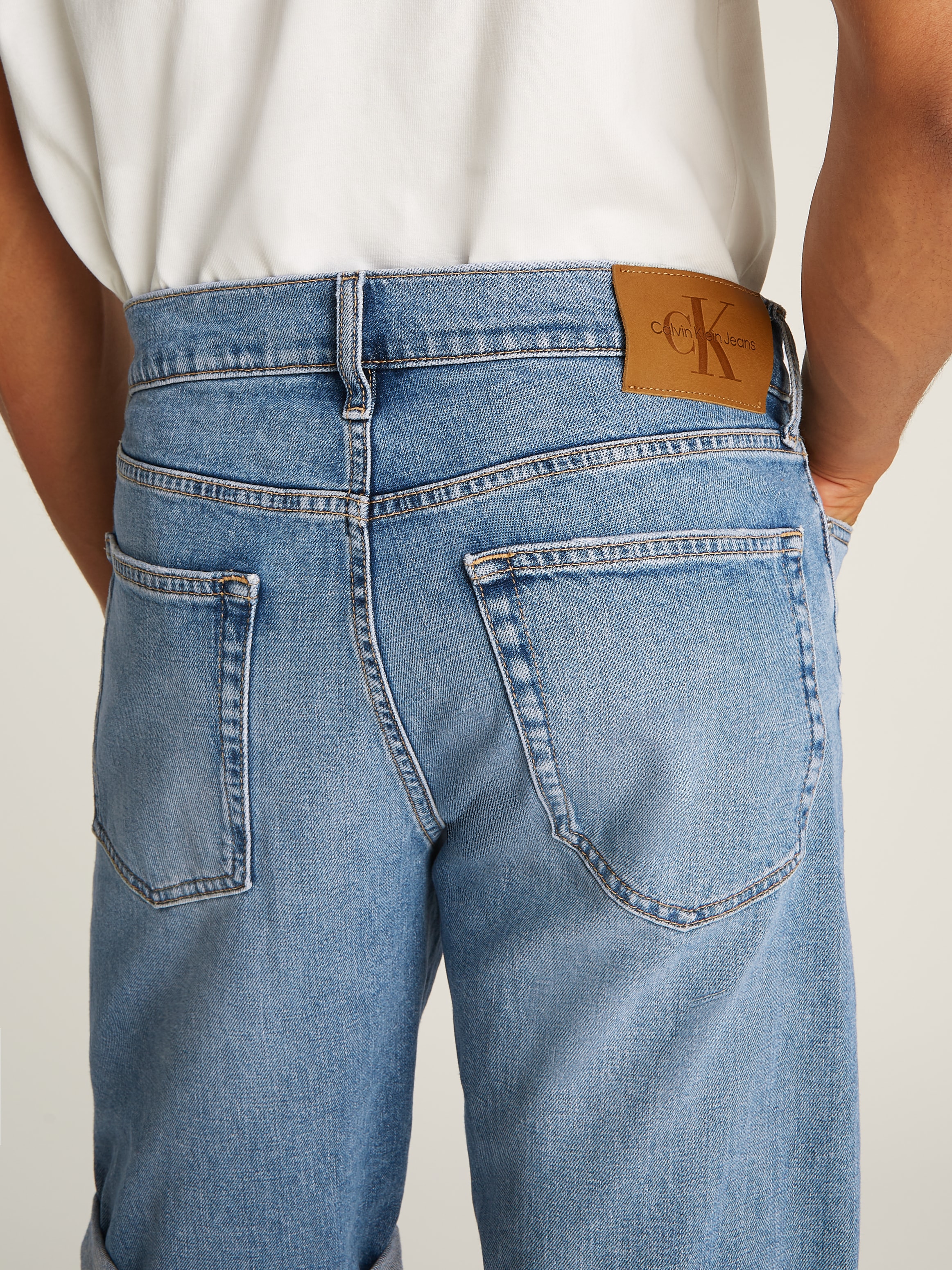 Calvin Klein Jeans Shorts »SLIM SHORT«, mit Umschlagsaum