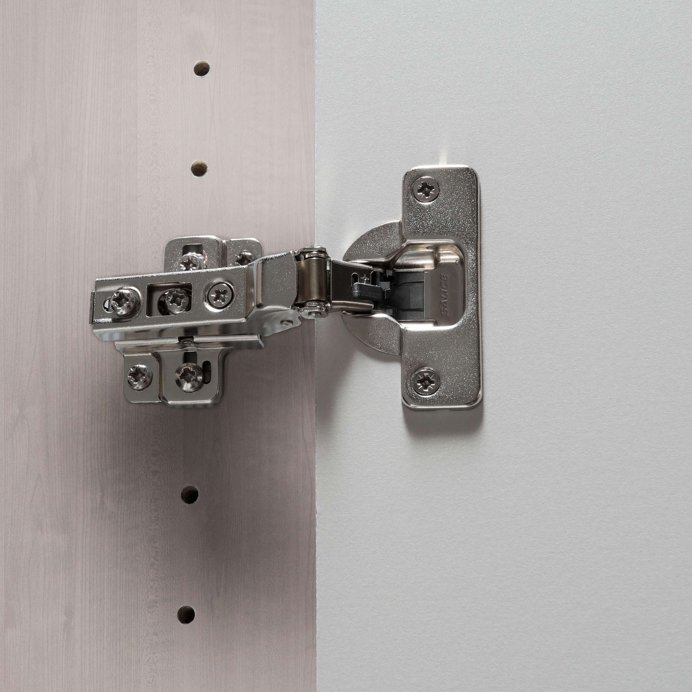 WIEMANN Drehtürenschrank »Bern« hochwertige Beschläge inkl. Türdämpfung