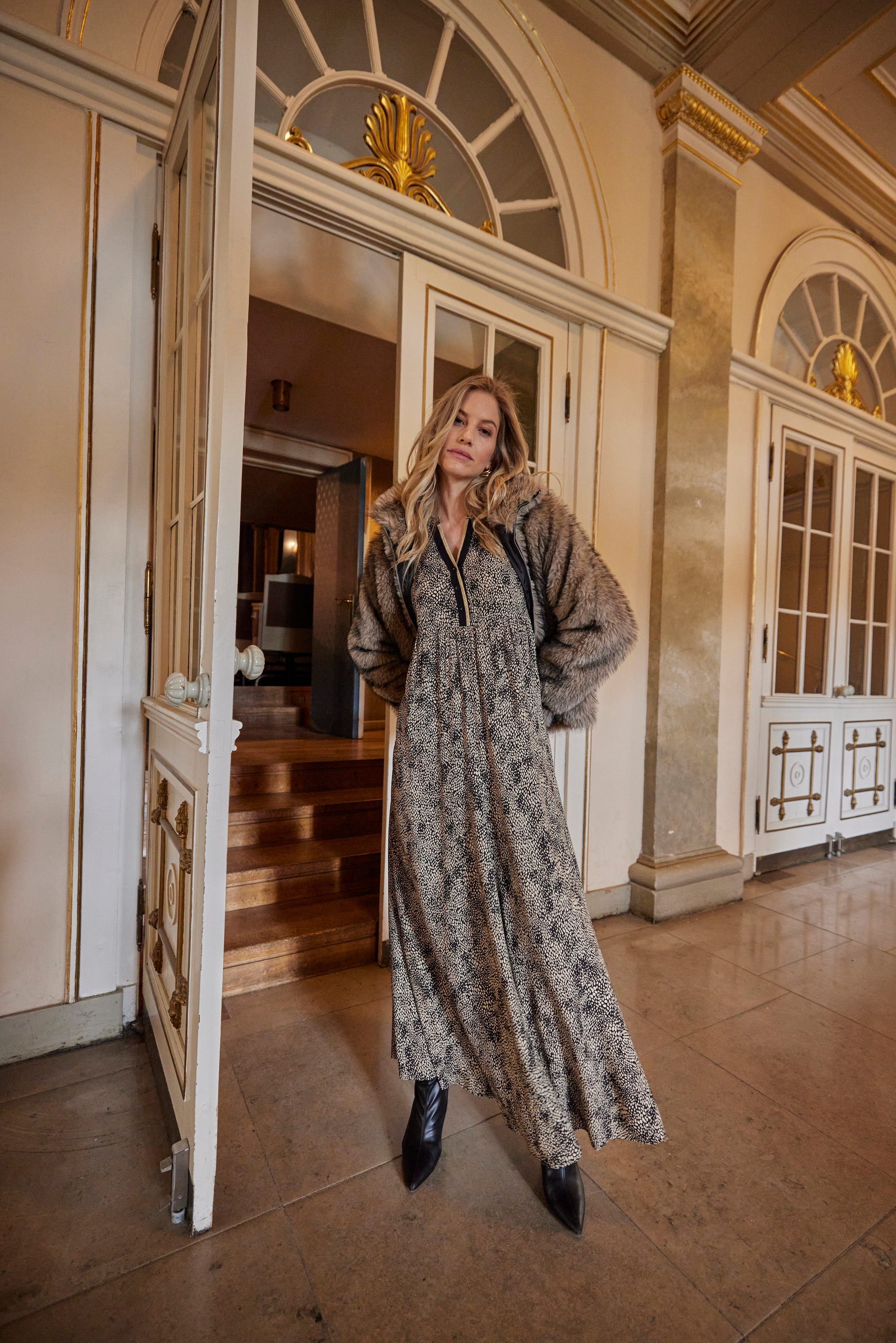 Aniston CASUAL Maxi robe avec imprimé graphique sur toute la surface - NOUVELLE COLLECTION,