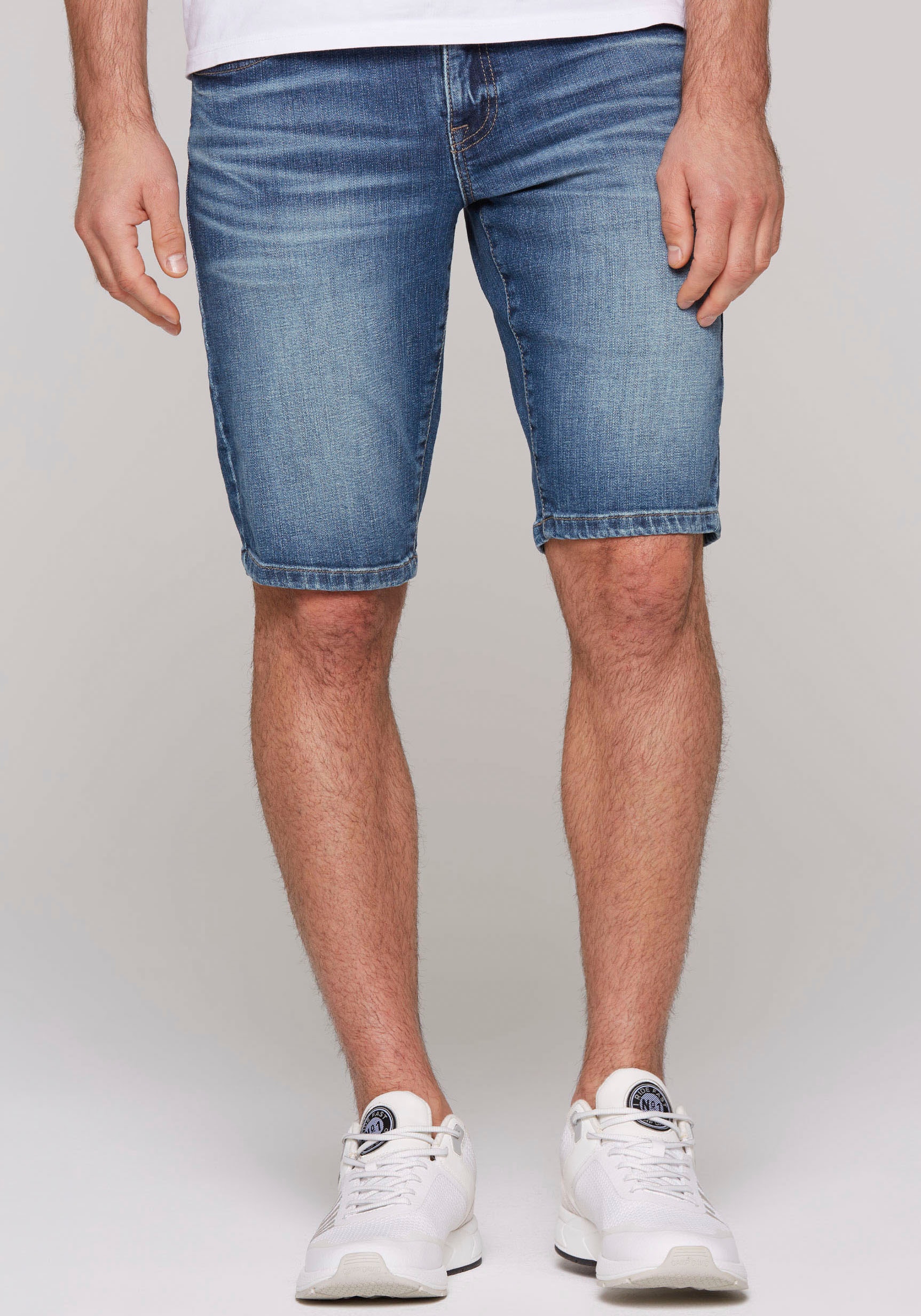 CAMP DAVID Shorts, in kniefreier Länge