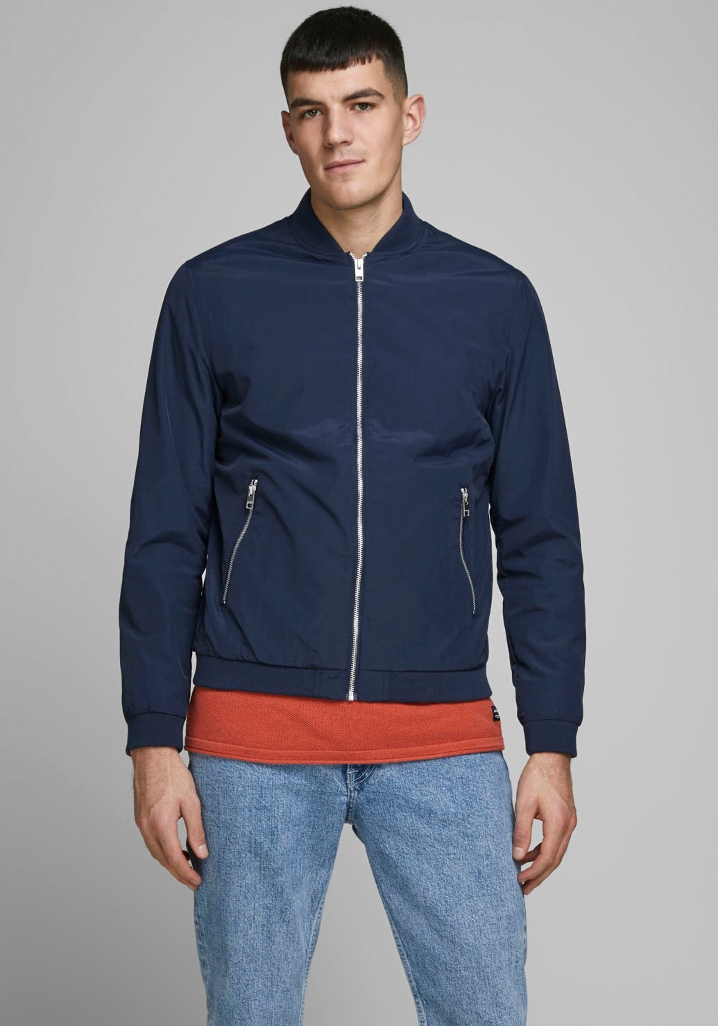 Jack & Jones Bomberjacke »JJERUSH mit geripptem Kragen und Taschen«, unifarben, modisch, regular fit, Polyester, Rundhals