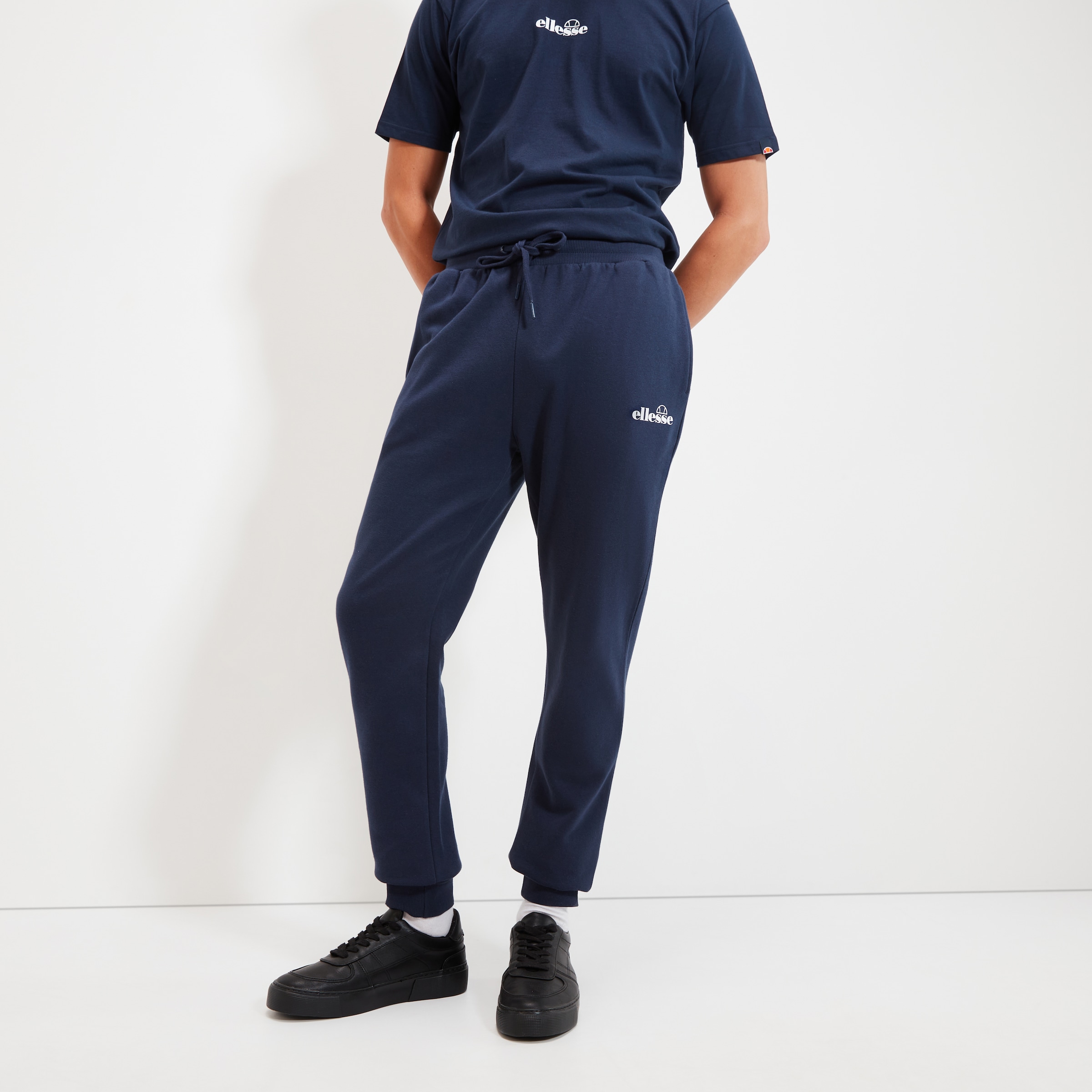 Image of Ellesse Jogginghose "CRAVO JOG PANT" aus Baumwolle und Polyester, verfügbar in den Grössen XS bis XXL