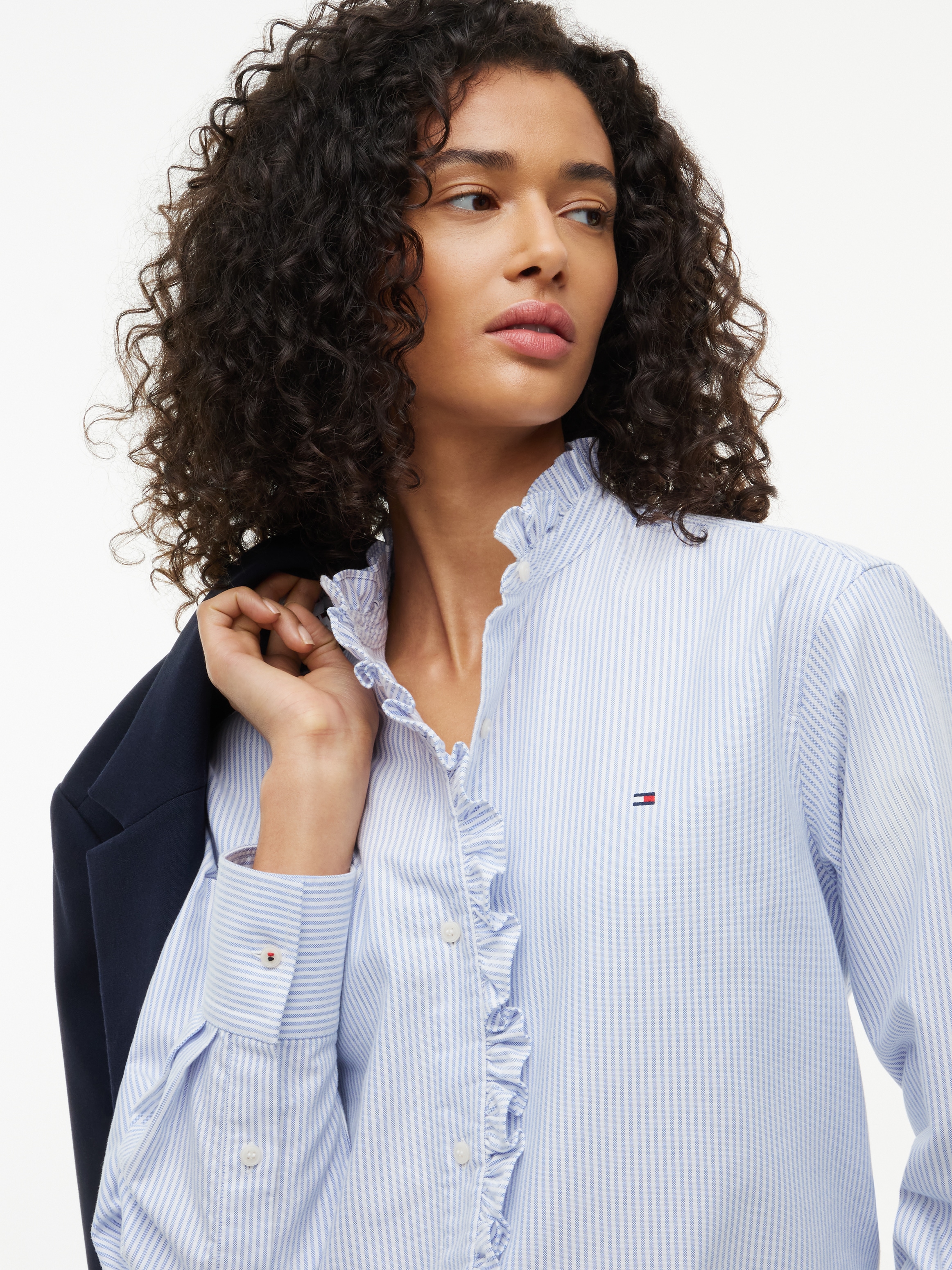 Tommy Hilfiger Blouse à manches longues »OXFORD RUFFLES RELAXED LS SHIRT« Coton, coupe décontractée, avec détail à volants