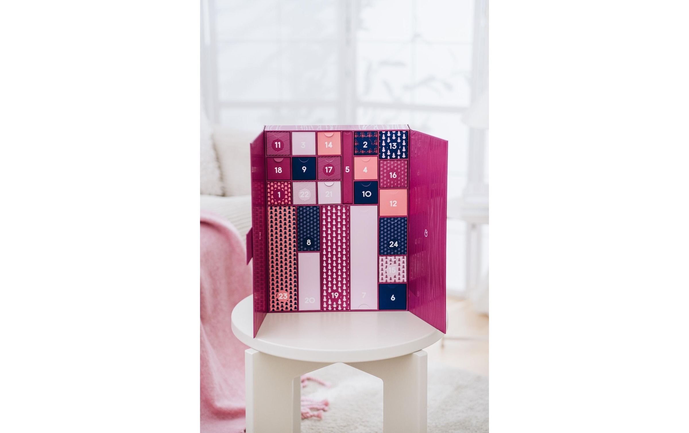 AVA & MAY Calendrier de l'Avent »MAY mit Miniprodukten« Pas de recommandation d'âge disponible