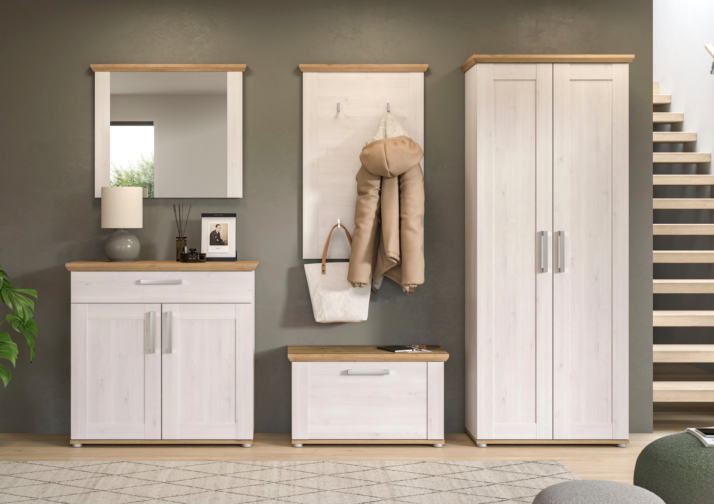 Home affaire Garderoben-Set »COSENZA, TOPSELLER!, Breite ca. 285 cm, 5-teilig, in Landhausoptik«, (5 St., Garderobenschrank, Sitzbank, Garderobenpaneel, Schuhschrank, Spiegel), Garderobenkombination, Kombination, Diele, Garderobe, Garderobenmöbel