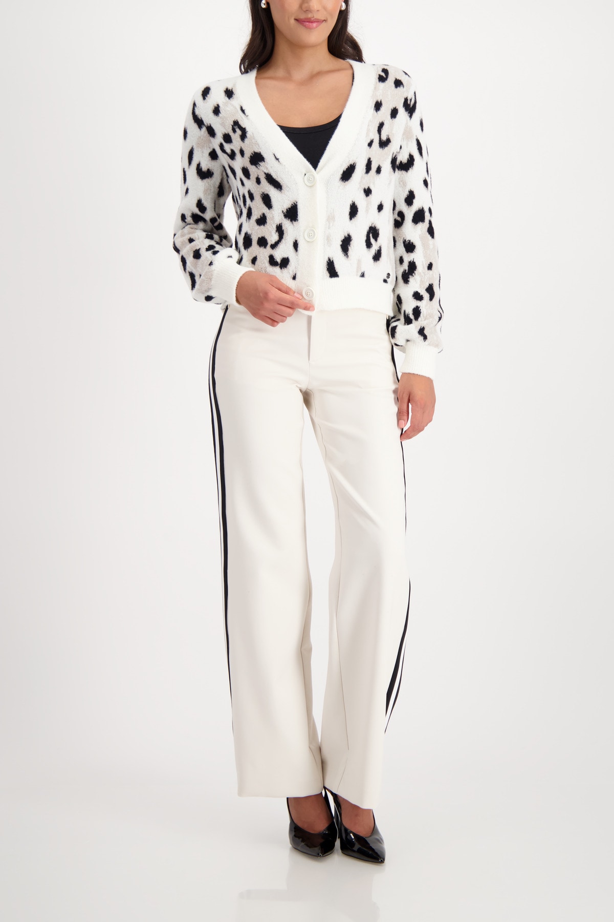 Monari Strickjacke »Jacke Strickjacke Leojacq.« Regular fit mit V-Ausschnitt