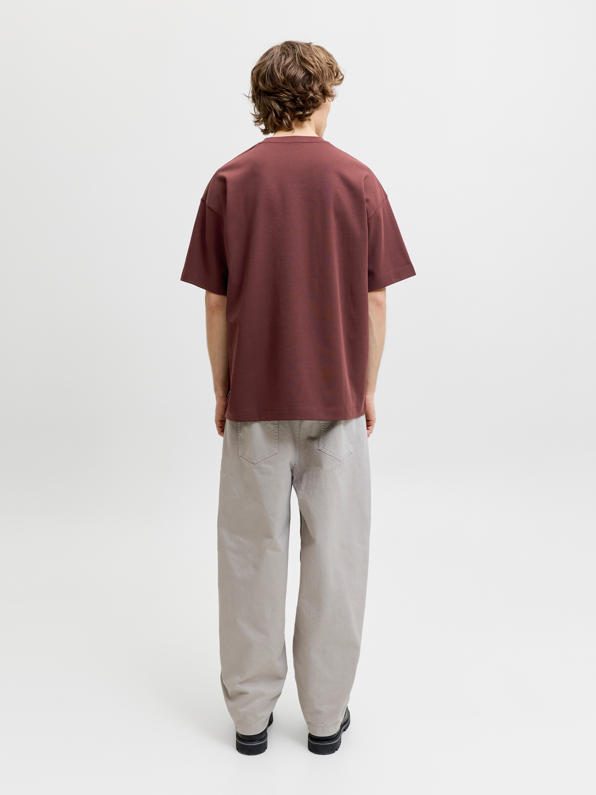 Jack & Jones T-Shirt »JJEBARRON TEE SS O-NECK NOOS« Baumwollmischung, loose fit